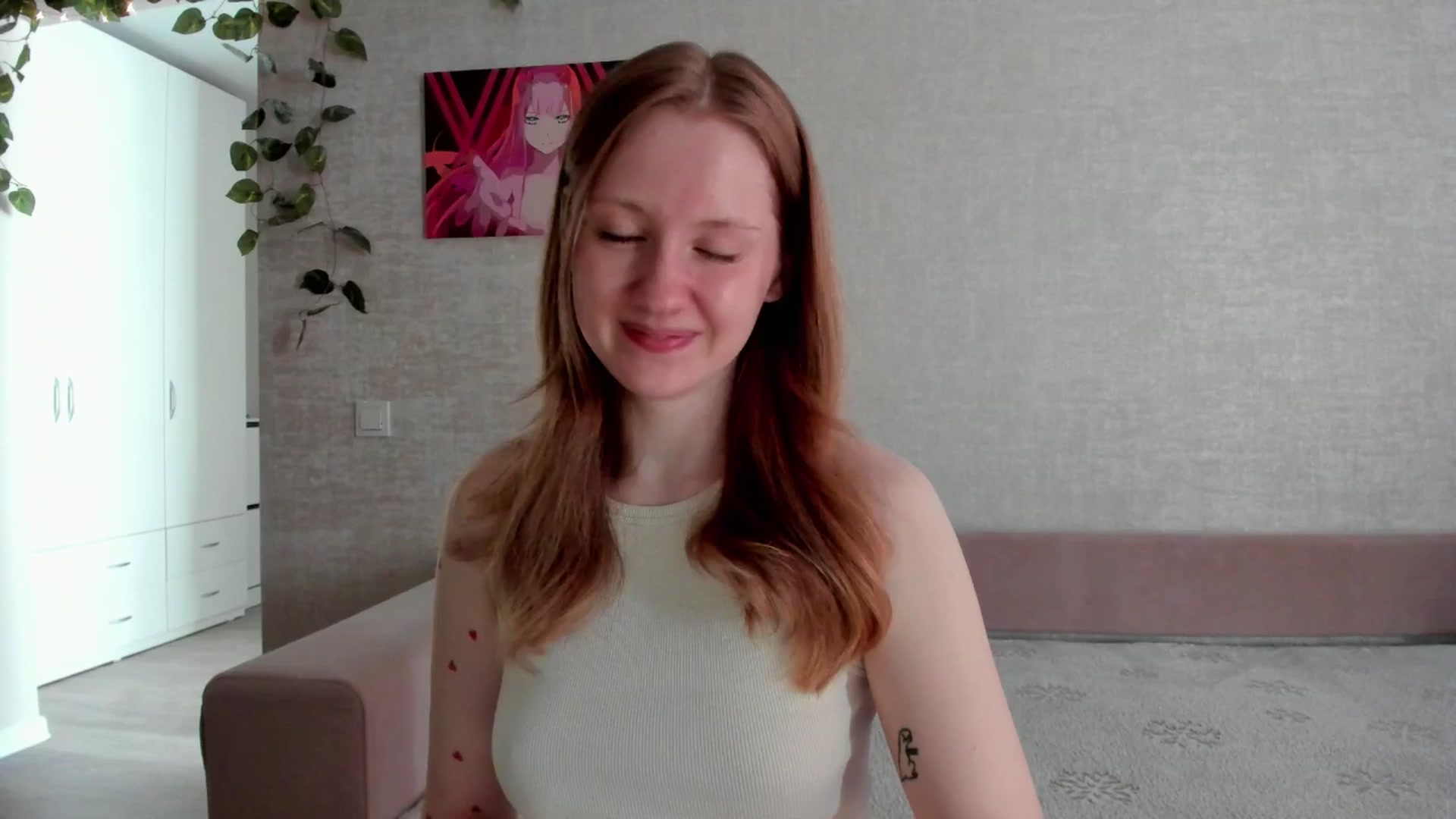 Gallery image thumbnail from girlyAlicey's myfreecams stream on, 08/01/2025, 02:42 image 3 of 20