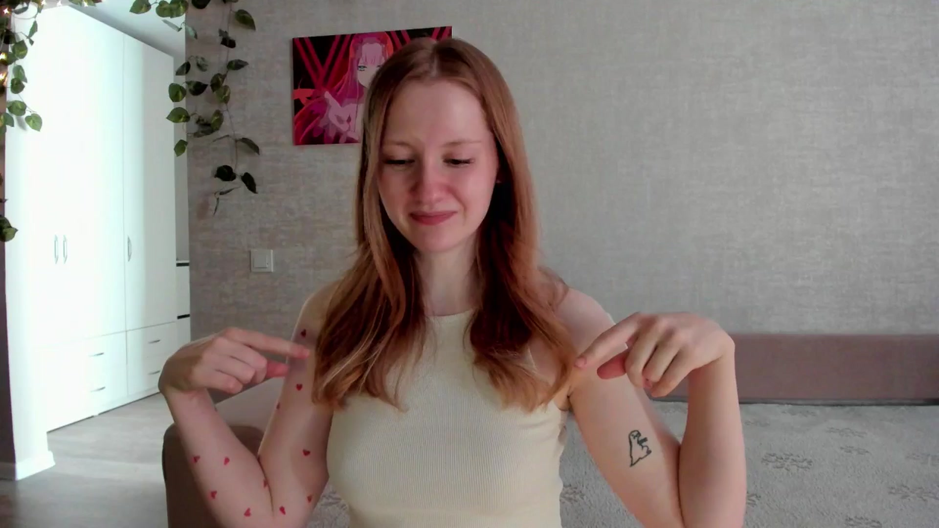 Gallery image thumbnail from girlyAlicey's myfreecams stream on, 08/01/2025, 02:42 image 16 of 20