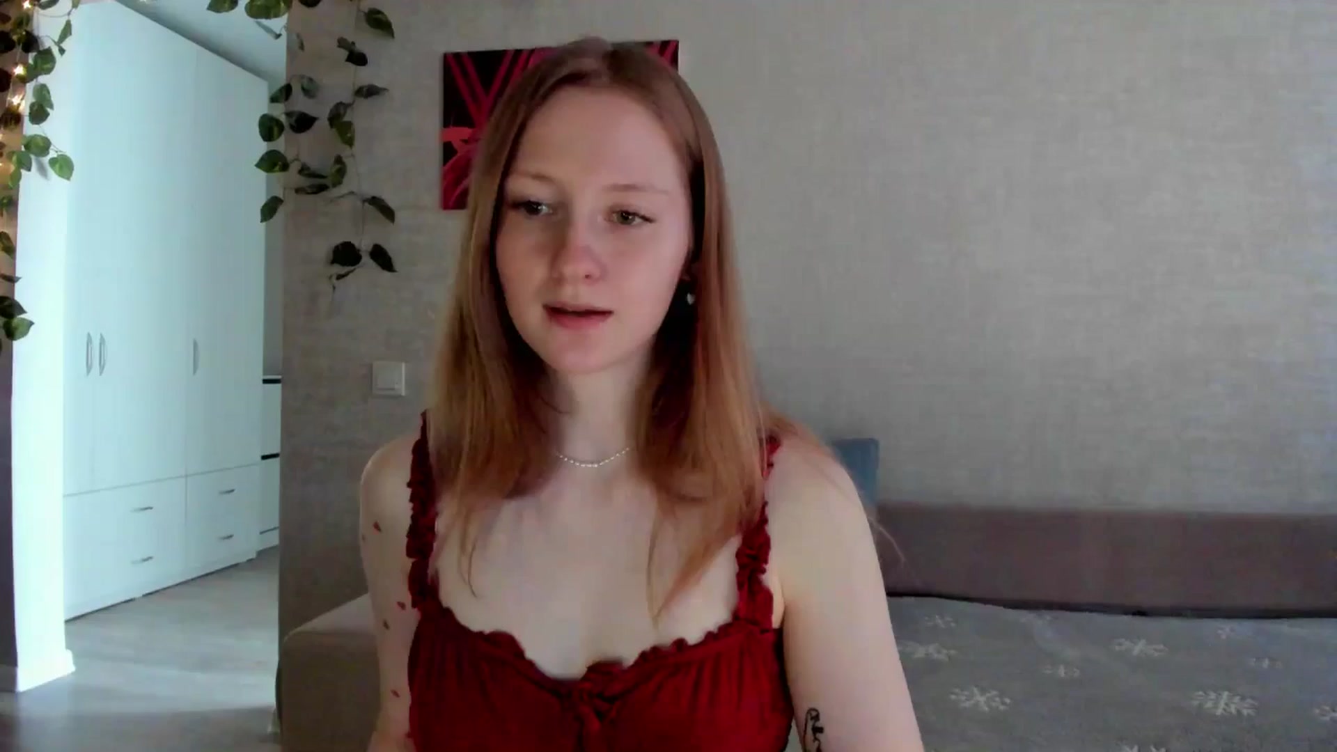 Gallery image thumbnail from girlyAlicey's myfreecams stream on, 08/10/2025, 05:36 image 7 of 20