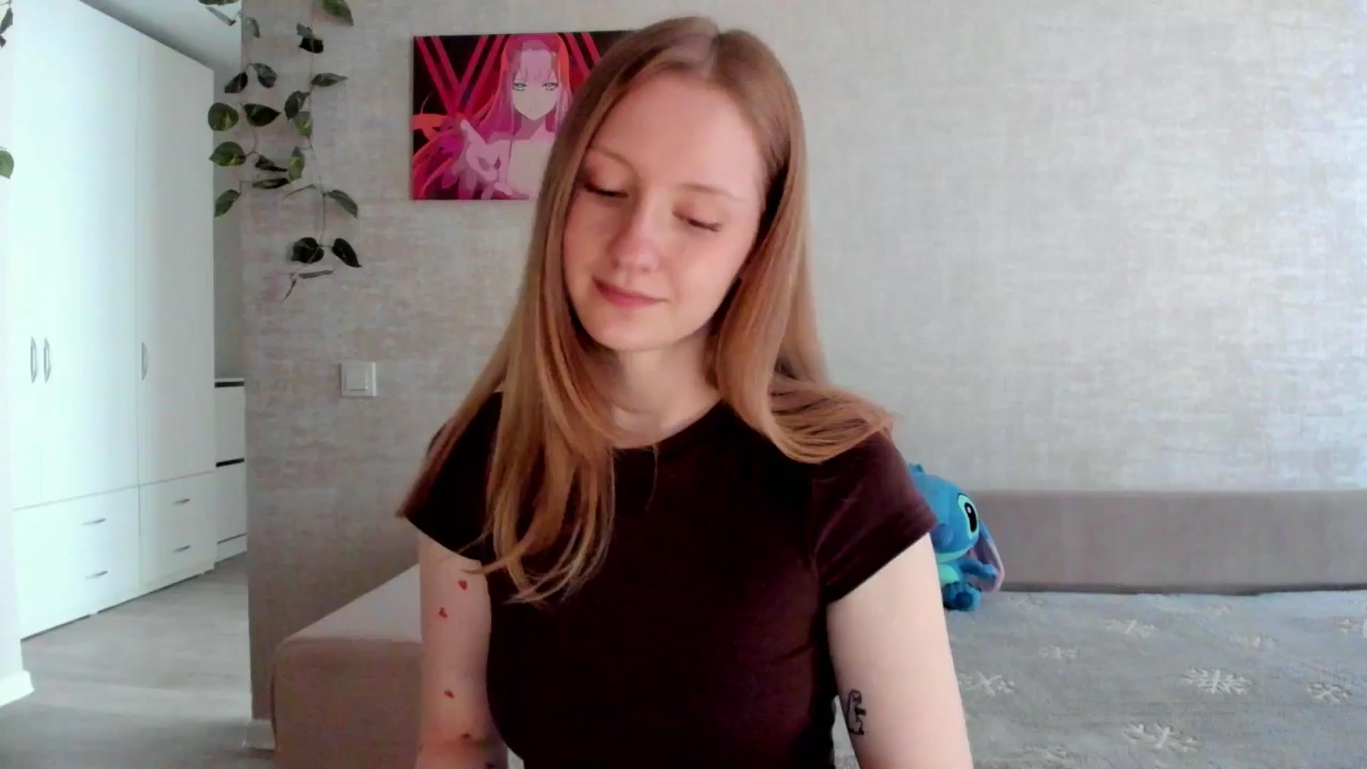 Gallery image thumbnail from girlyAlicey's myfreecams stream on, 08/11/2025, 03:23 image 11 of 20
