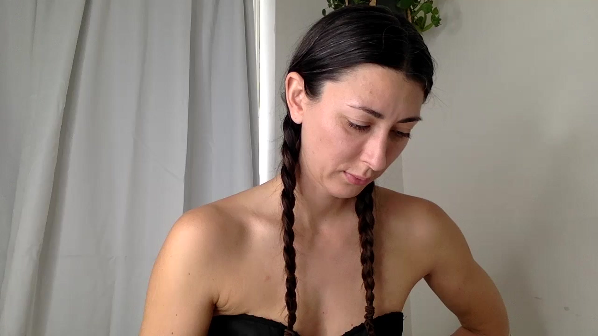 Gallery image thumbnail from goblingoddess's myfreecams stream on, 03/02/2024, 22:38 image 20 of 20