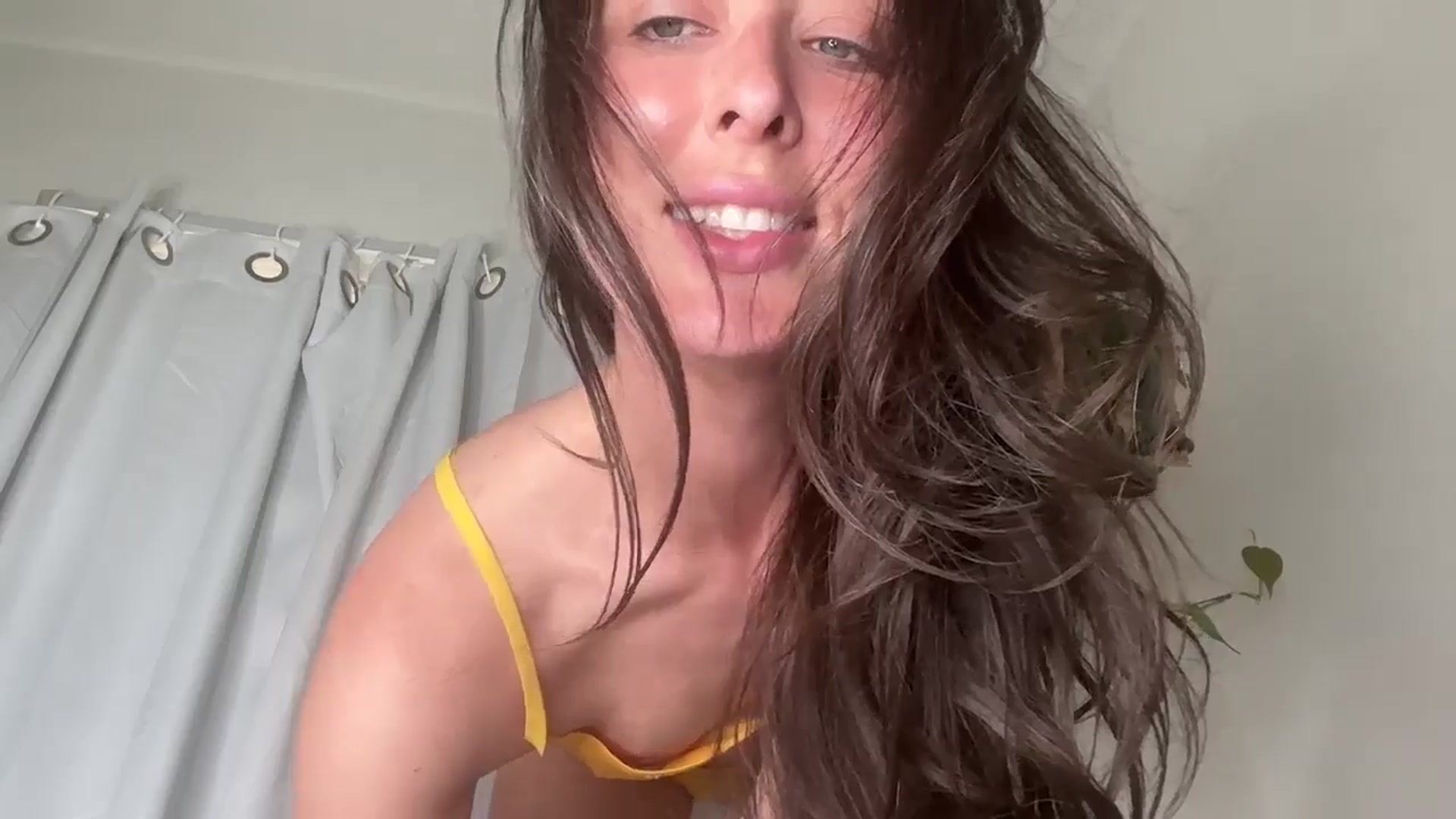 Gallery image thumbnail from goblingoddess's myfreecams stream on, 05/19/2025, 18:22 image 15 of 20