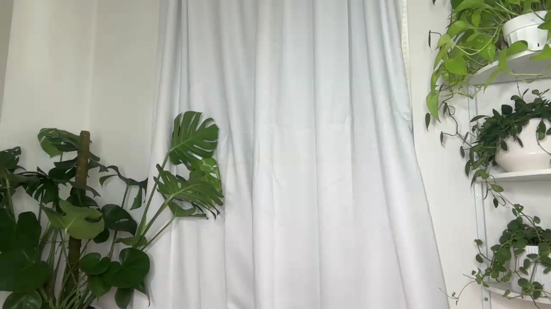 Gallery image thumbnail from goblingoddess's myfreecams stream on, 08/23/2026, 15:59 image 12 of 20