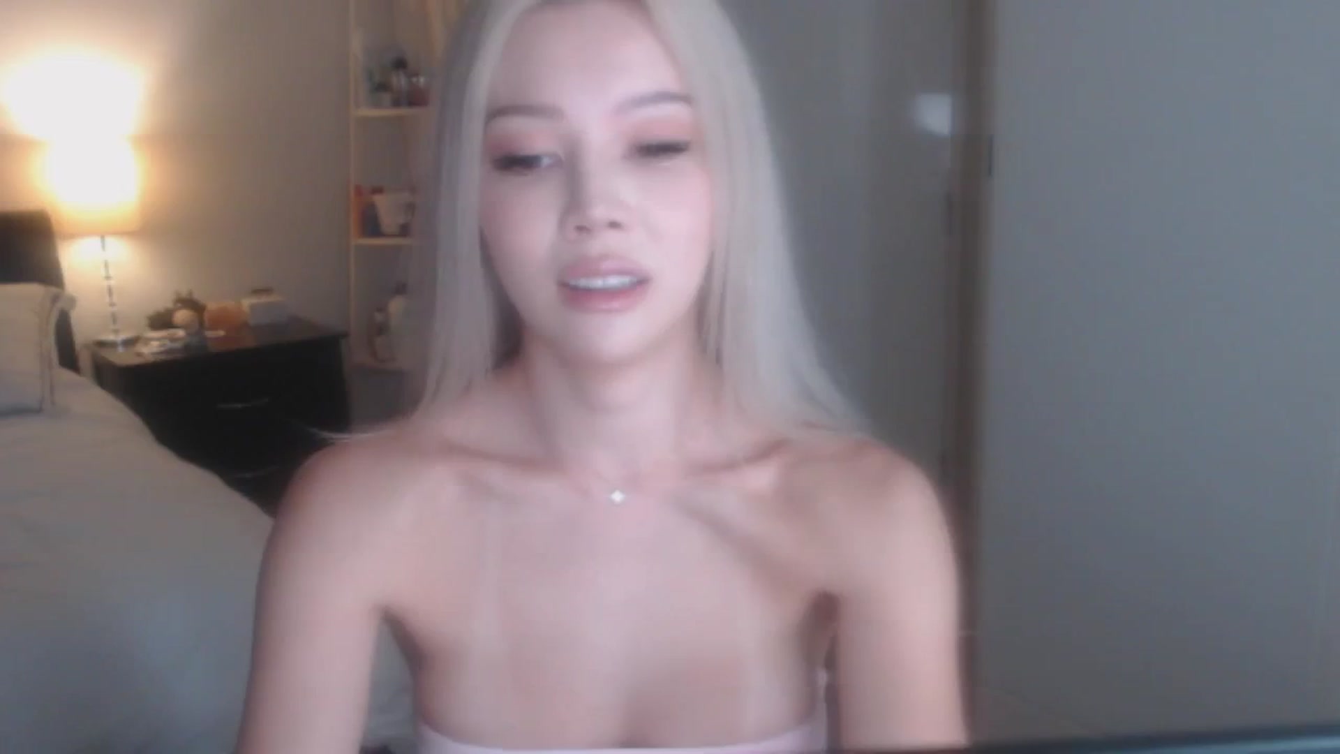 Gallery image thumbnail from goddessK1RA's myfreecams stream on, 11/08/2025, 07:11 image 17 of 20