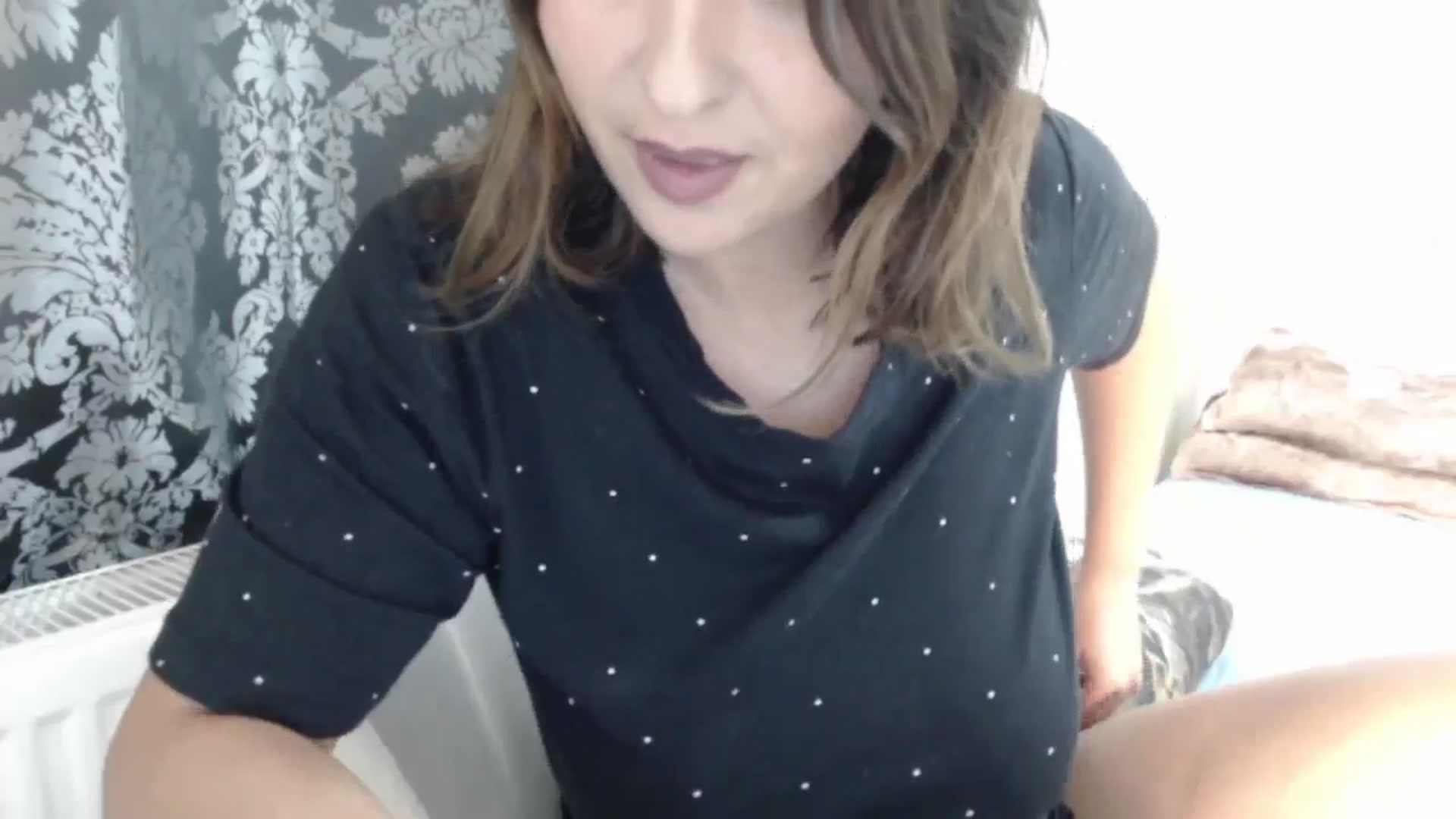 Gallery image thumbnail from goddessMMM's myfreecams stream on, 11/12/2024, 16:04 image 3 of 20