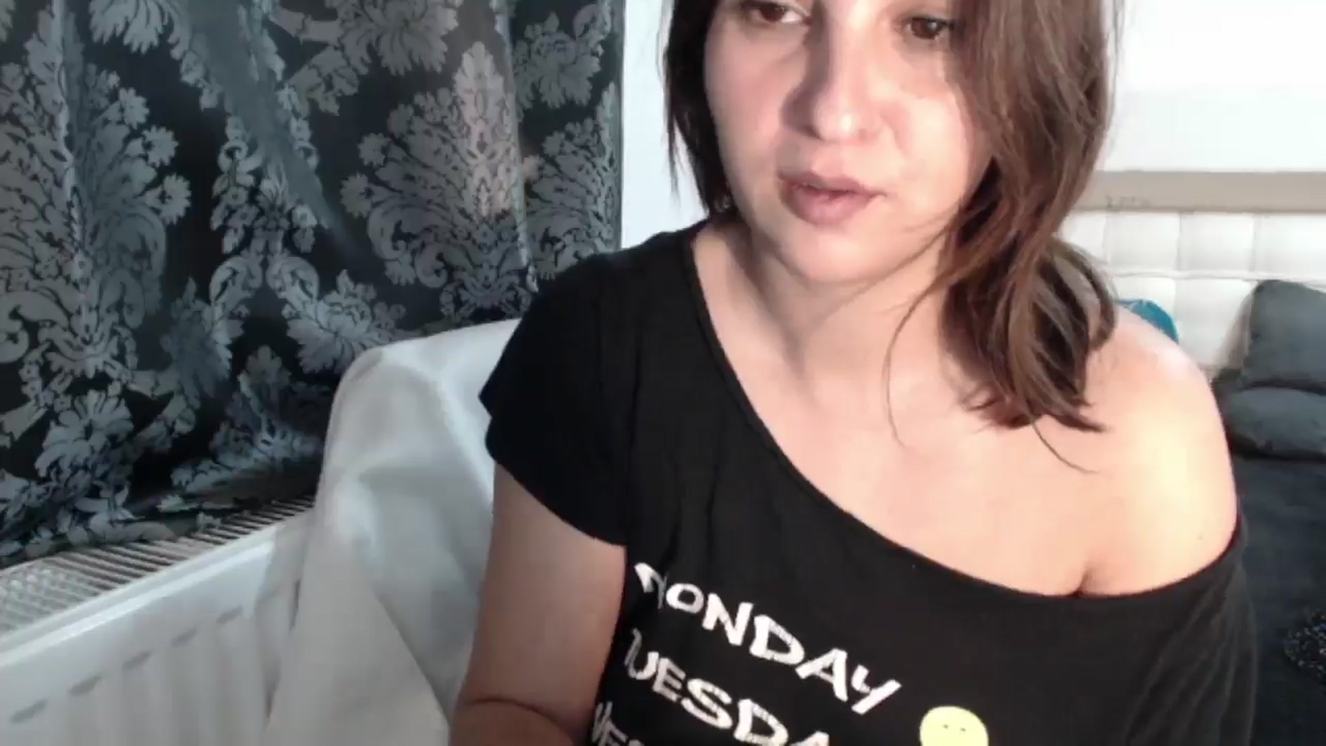 Gallery image thumbnail from goddessMMM's myfreecams stream on, 12/31/2024, 11:44 image 14 of 20