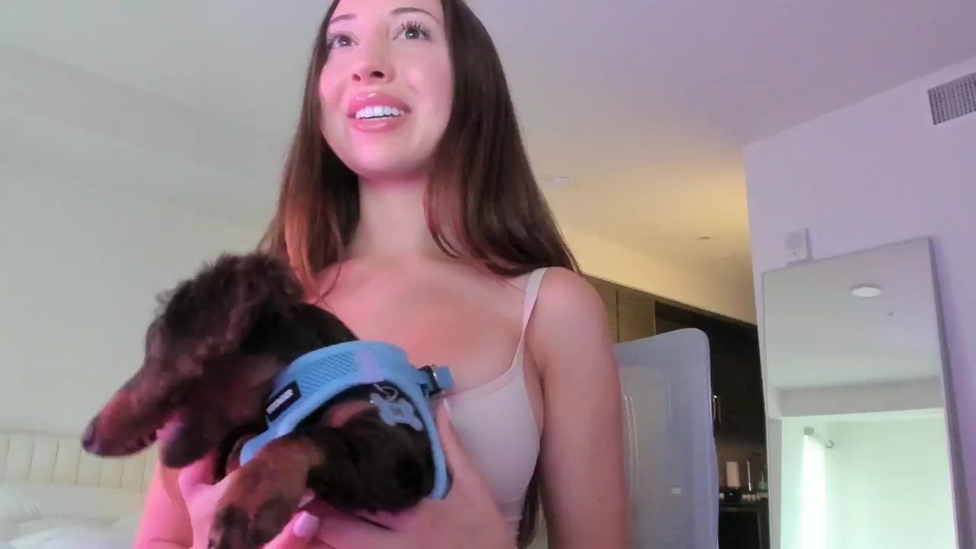 Gallery image thumbnail from goddessccleo's myfreecams stream on, 08/08/2024, 02:06 image 9 of 20