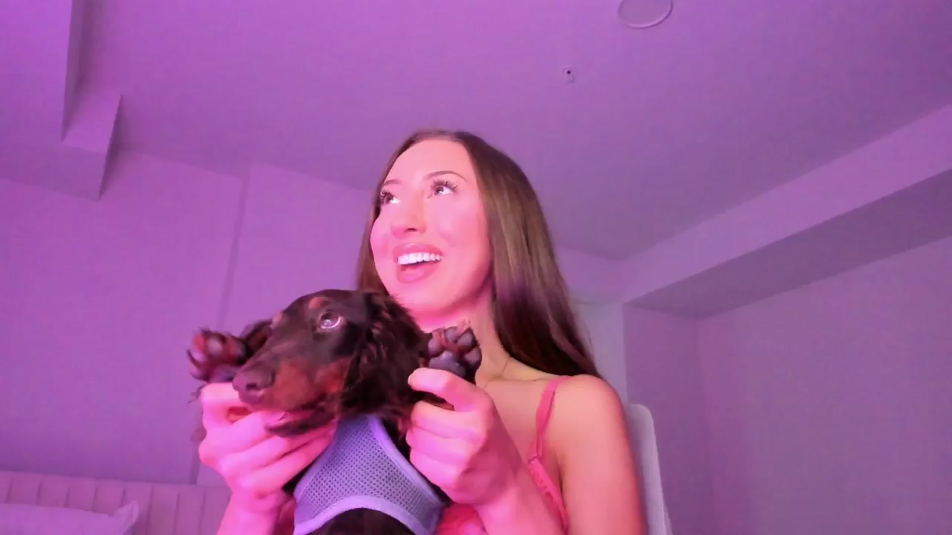Gallery image thumbnail from goddessccleo's myfreecams stream on, 09/10/2024, 02:25 image 10 of 20