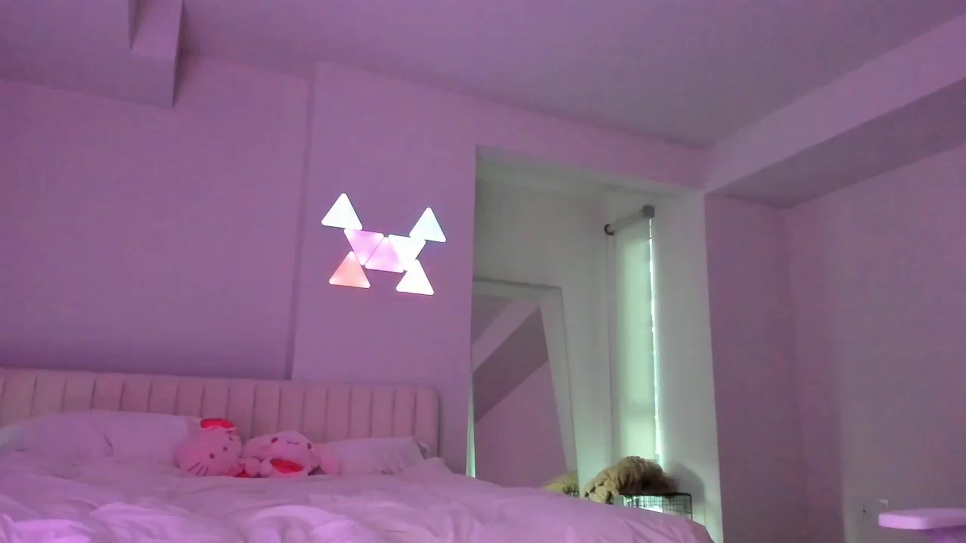 Gallery image thumbnail from goddessccleo's myfreecams stream on, 09/12/2024, 02:13 image 9 of 20