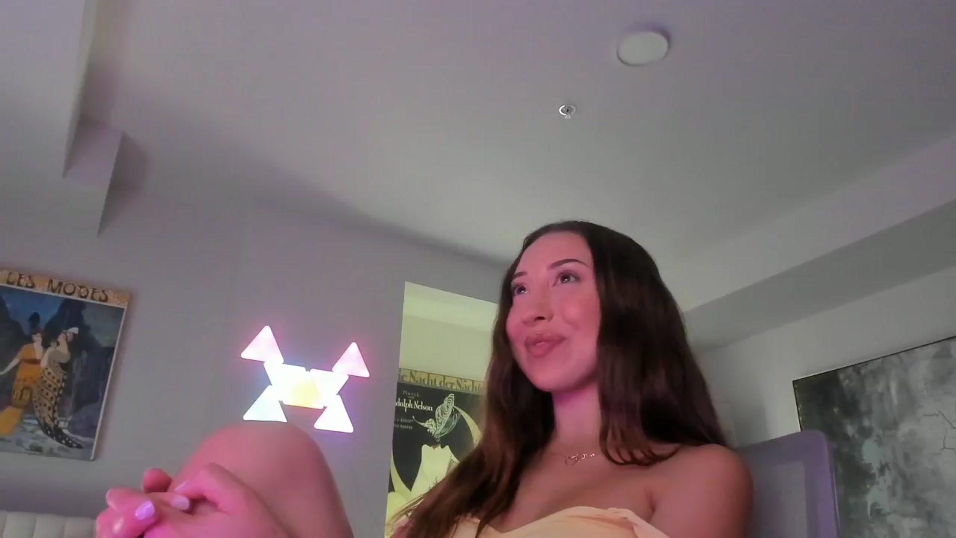 Gallery image thumbnail from goddessccleo's myfreecams stream on, 10/16/2024, 24:06 image 8 of 20