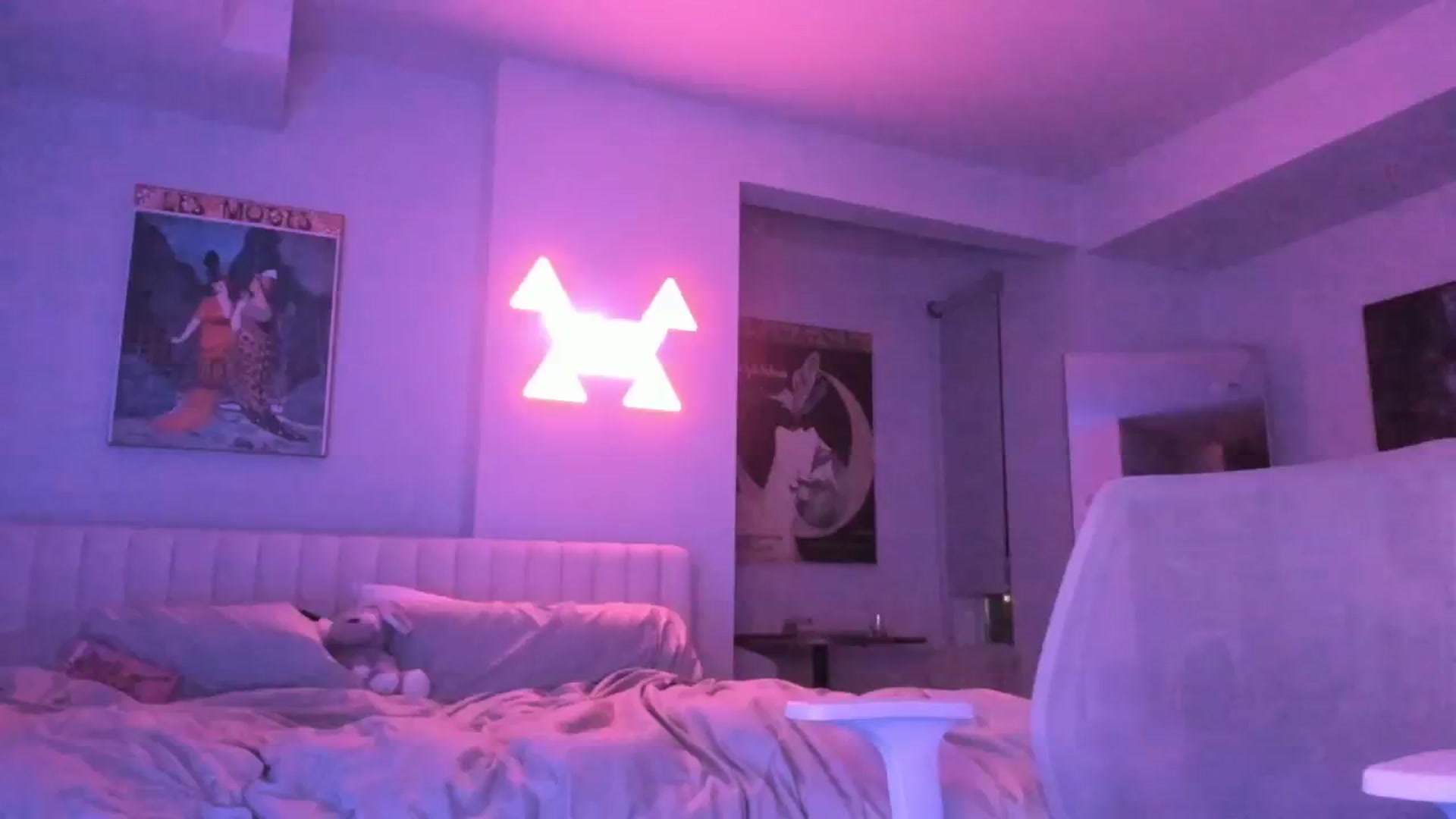 Gallery image thumbnail from goddessccleo's myfreecams stream on, 11/15/2024, 02:22 image 12 of 20