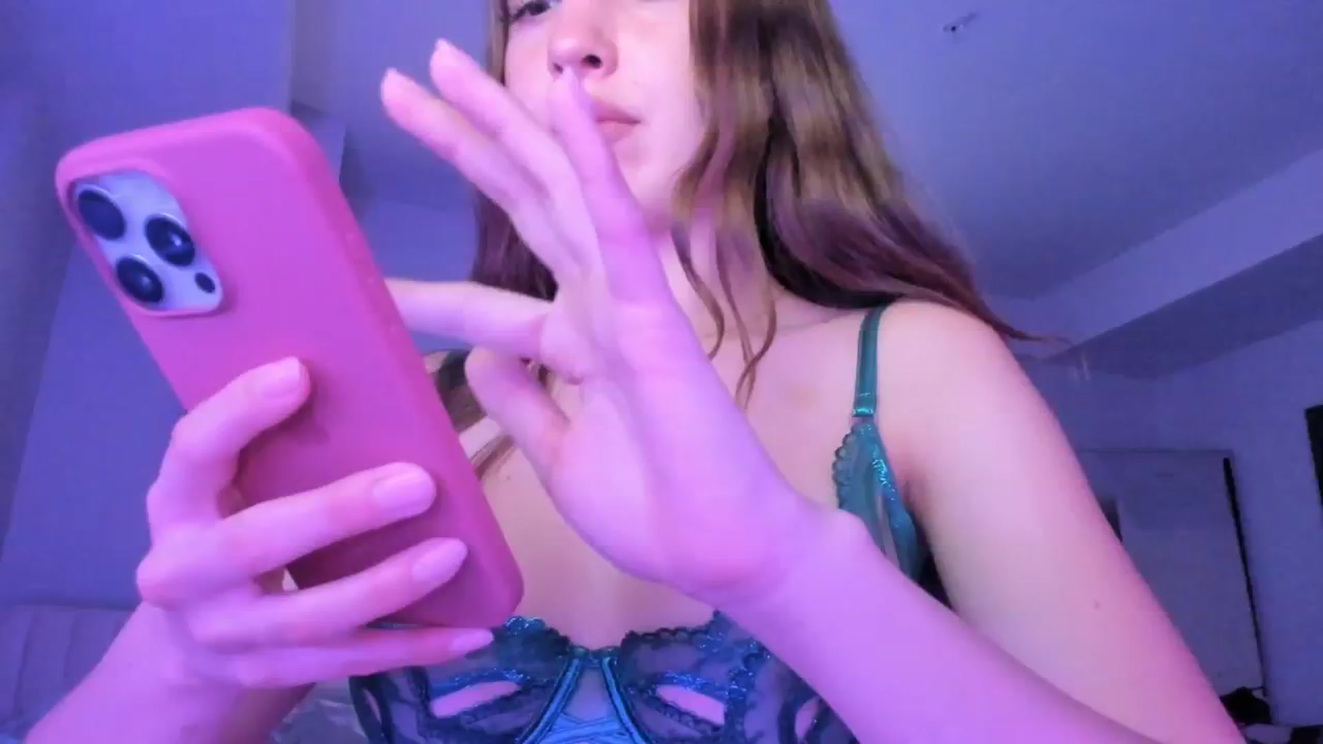 Gallery image thumbnail from goddessccleo's myfreecams stream on, 11/26/2024, 03:41 image 10 of 20