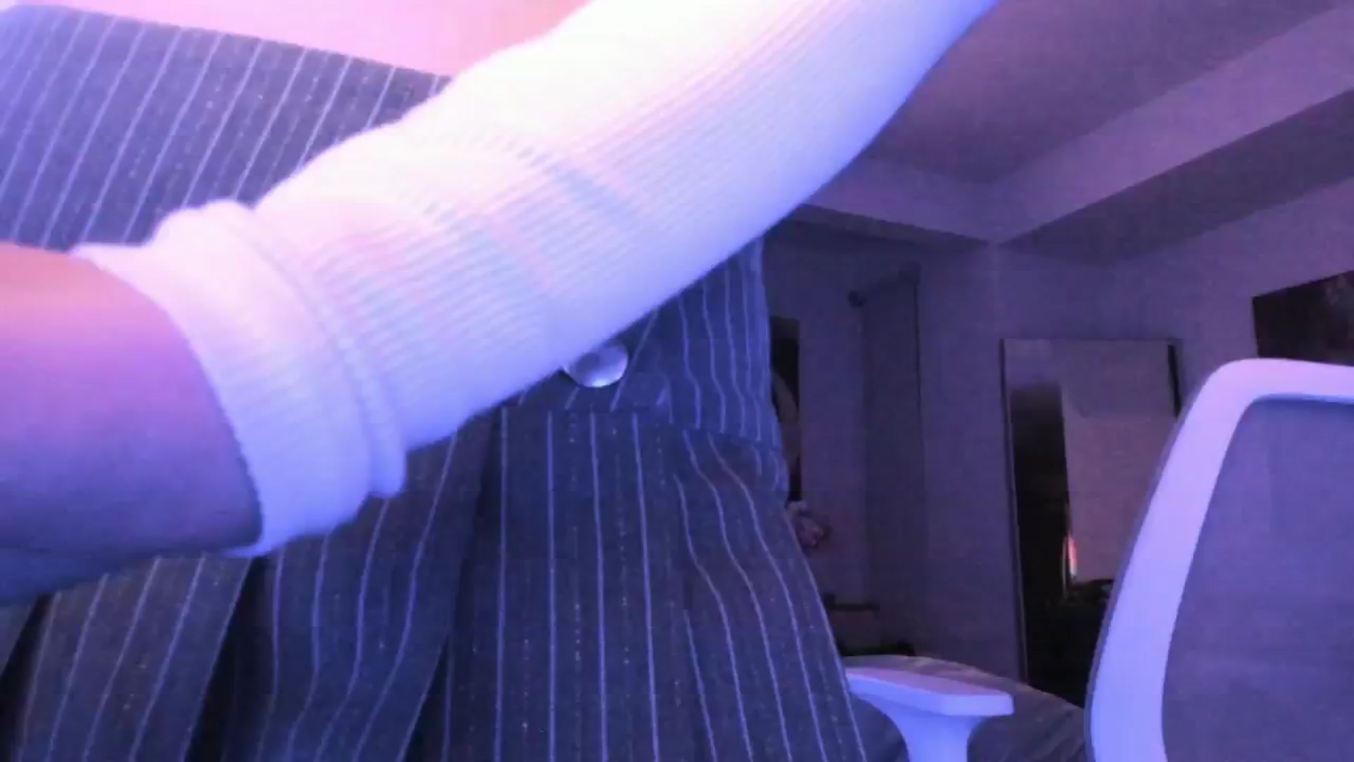 Gallery image thumbnail from goddessccleo's myfreecams stream on, 11/27/2024, 04:05 image 19 of 20
