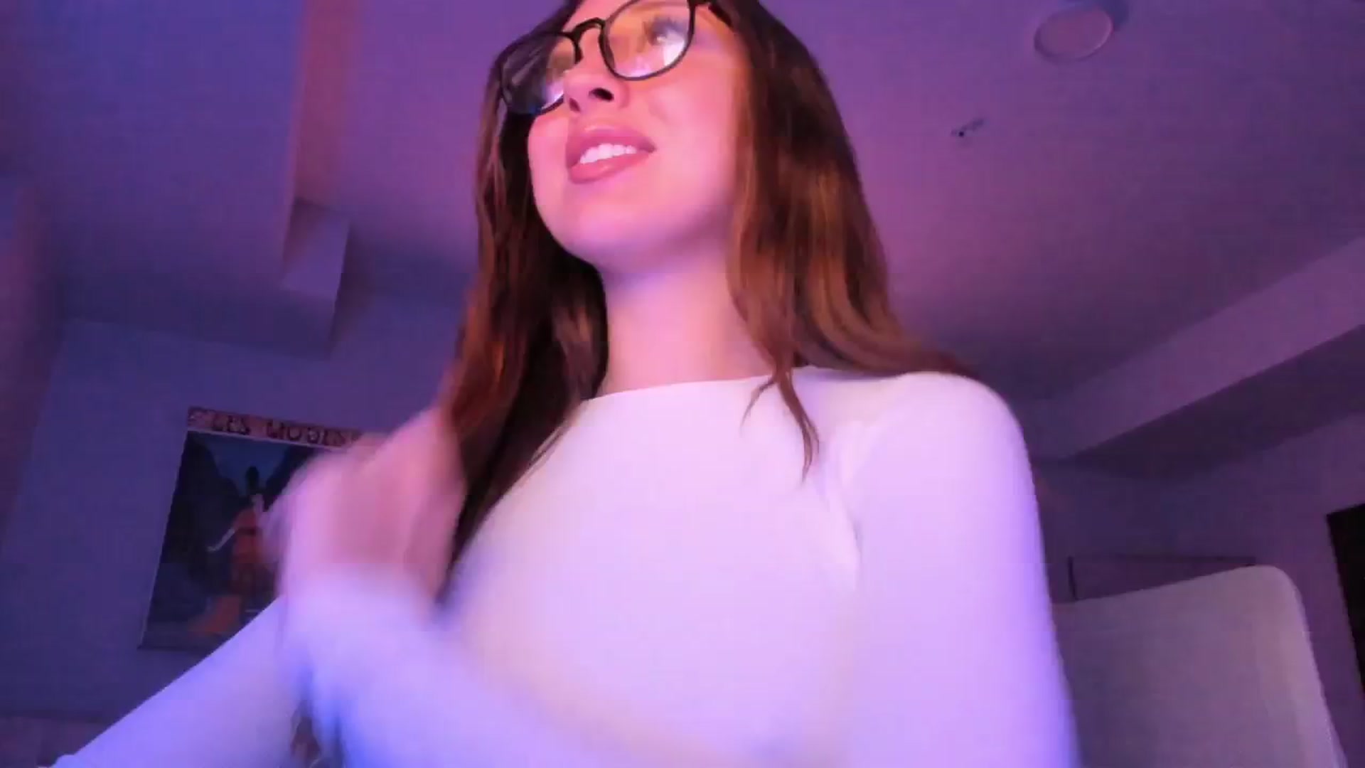 Gallery image thumbnail from goddessccleo's myfreecams stream on, 11/27/2024, 05:22 image 15 of 20