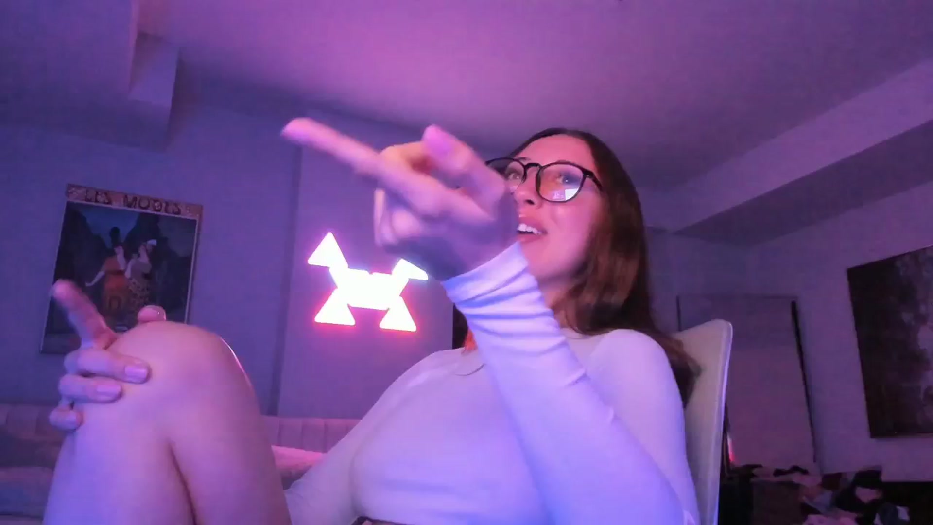 Gallery image thumbnail from goddessccleo's myfreecams stream on, 11/27/2024, 05:22 image 2 of 20