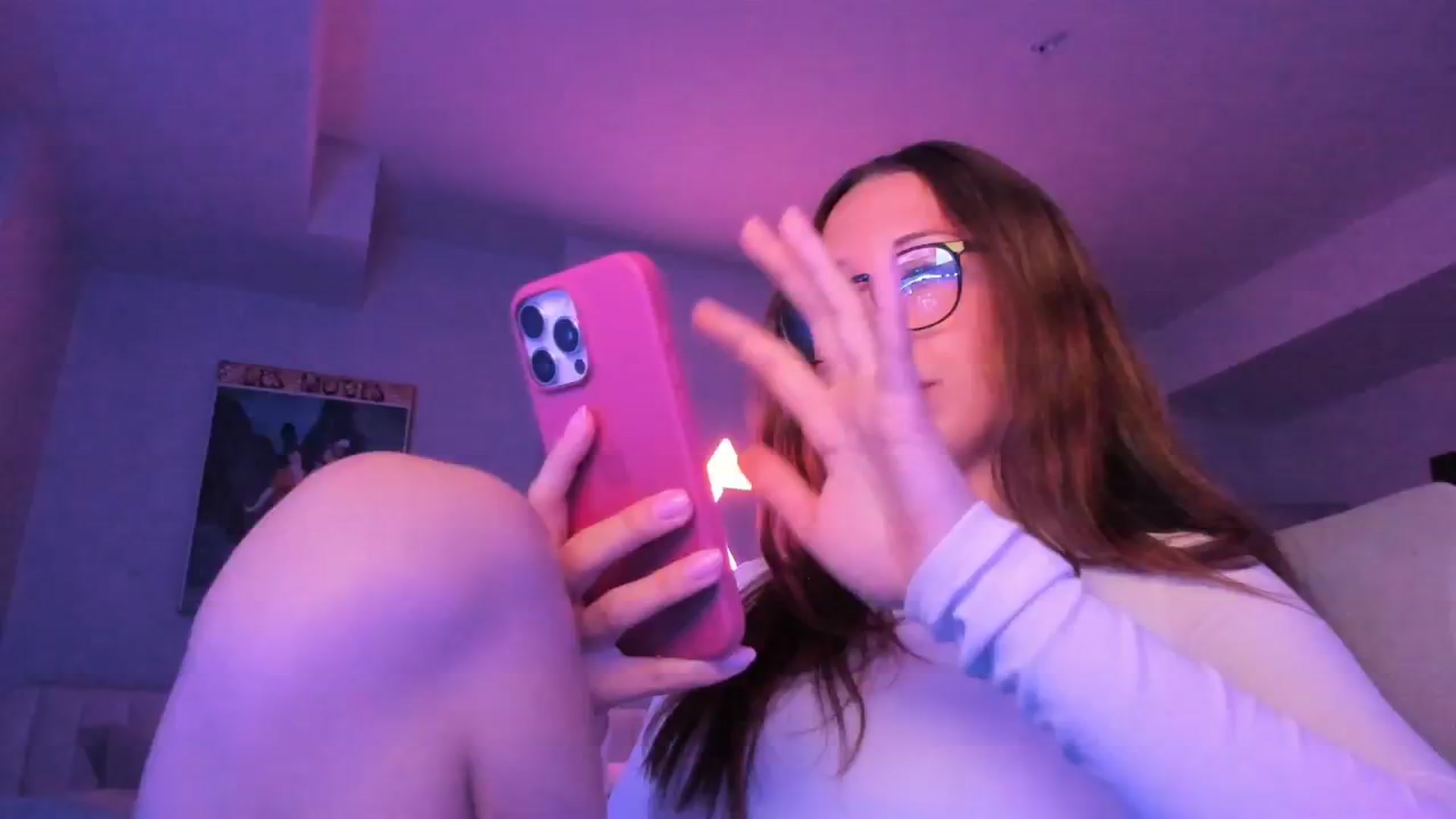 Gallery image thumbnail from goddessccleo's myfreecams stream on, 11/27/2024, 05:22 image 16 of 20