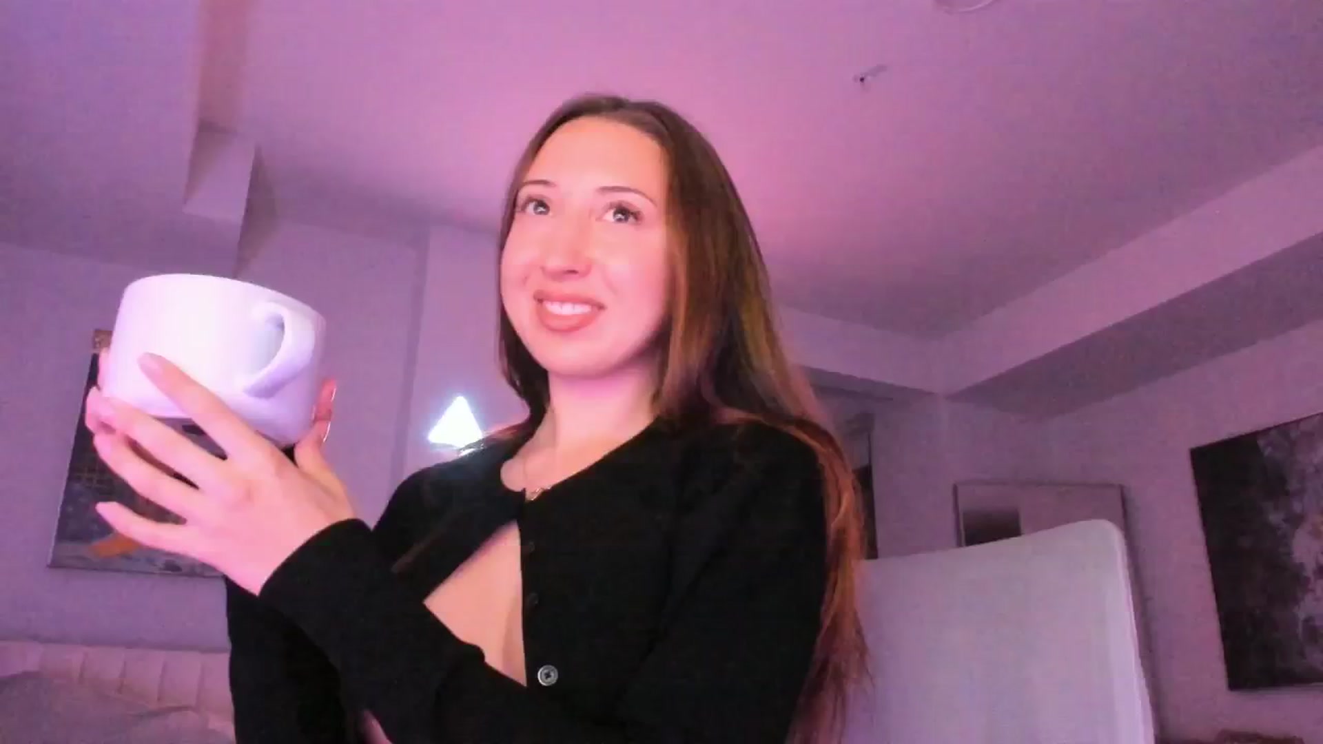 Gallery image thumbnail from goddessccleo's myfreecams stream on, 12/04/2024, 02:17 image 14 of 20