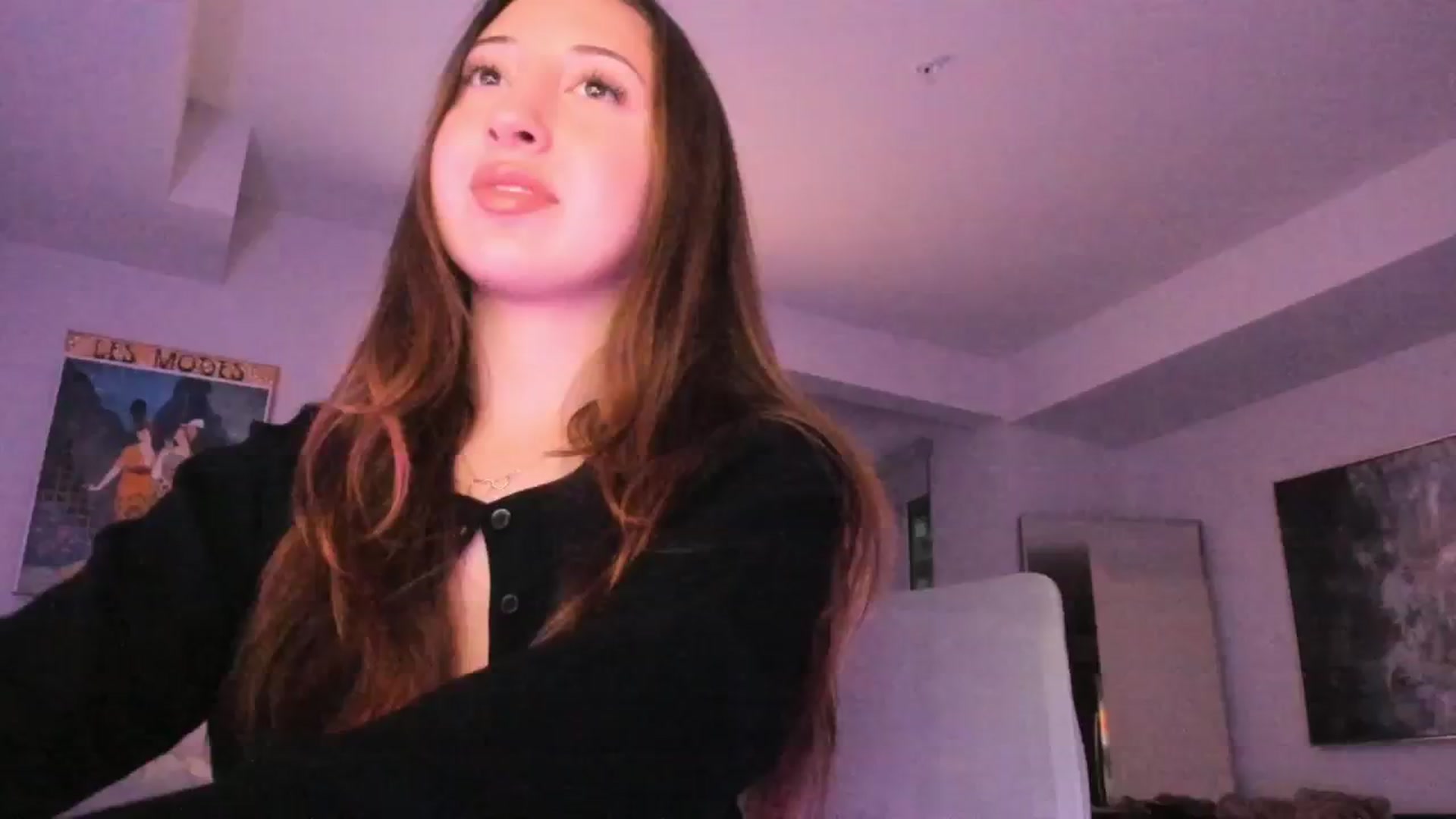 Gallery image thumbnail from goddessccleo's myfreecams stream on, 12/04/2024, 02:17 image 10 of 20