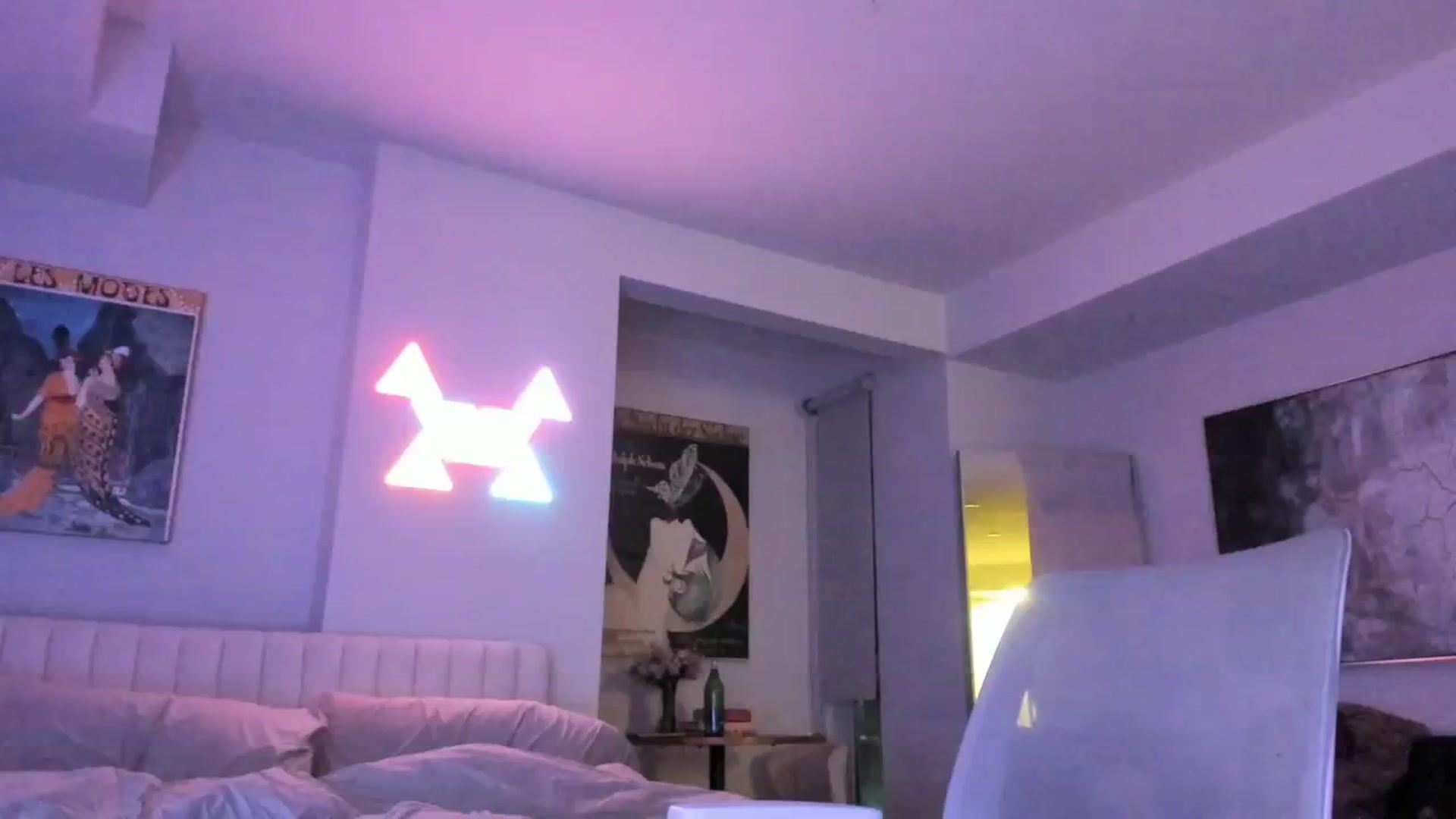 Gallery image thumbnail from goddessccleo's myfreecams stream on, 12/06/2024, 03:45 image 13 of 20