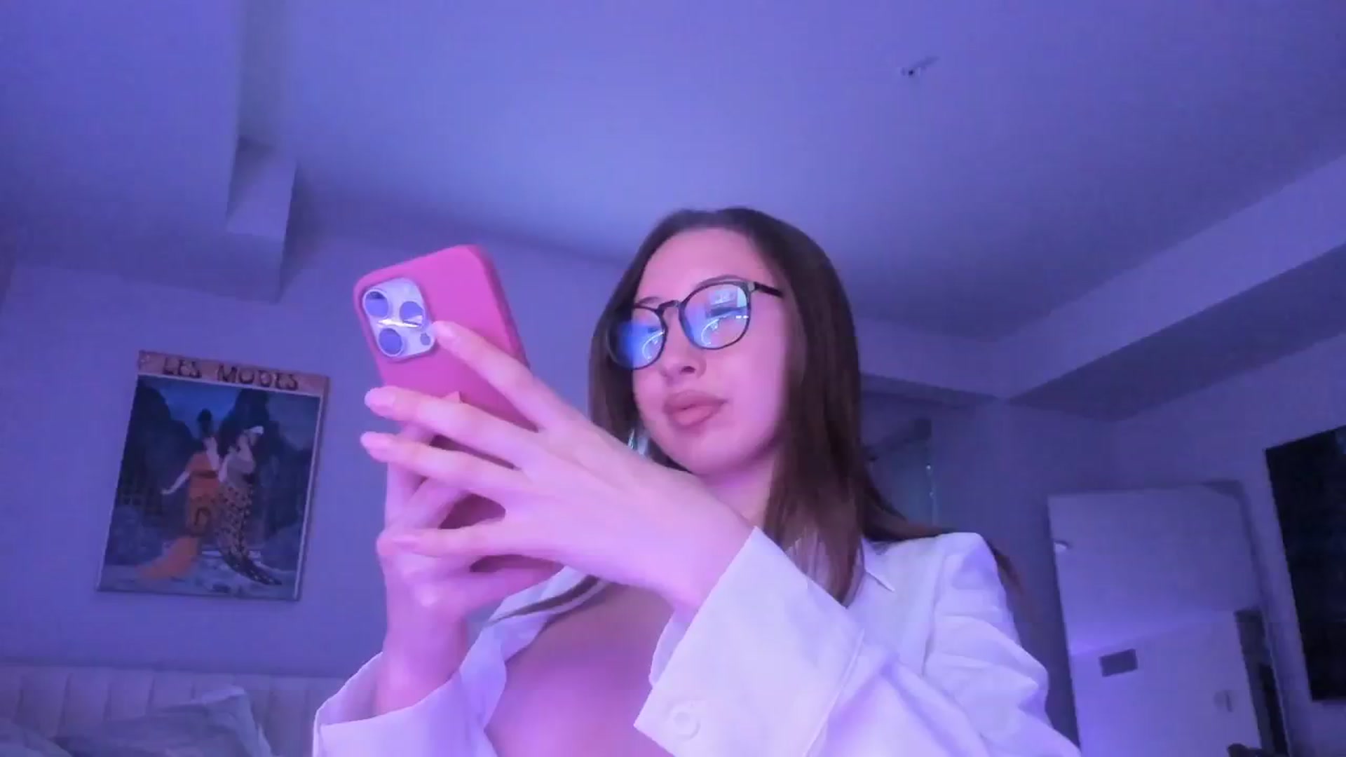 Gallery image thumbnail from goddessccleo's myfreecams stream on, 12/13/2024, 01:35 image 1 of 20