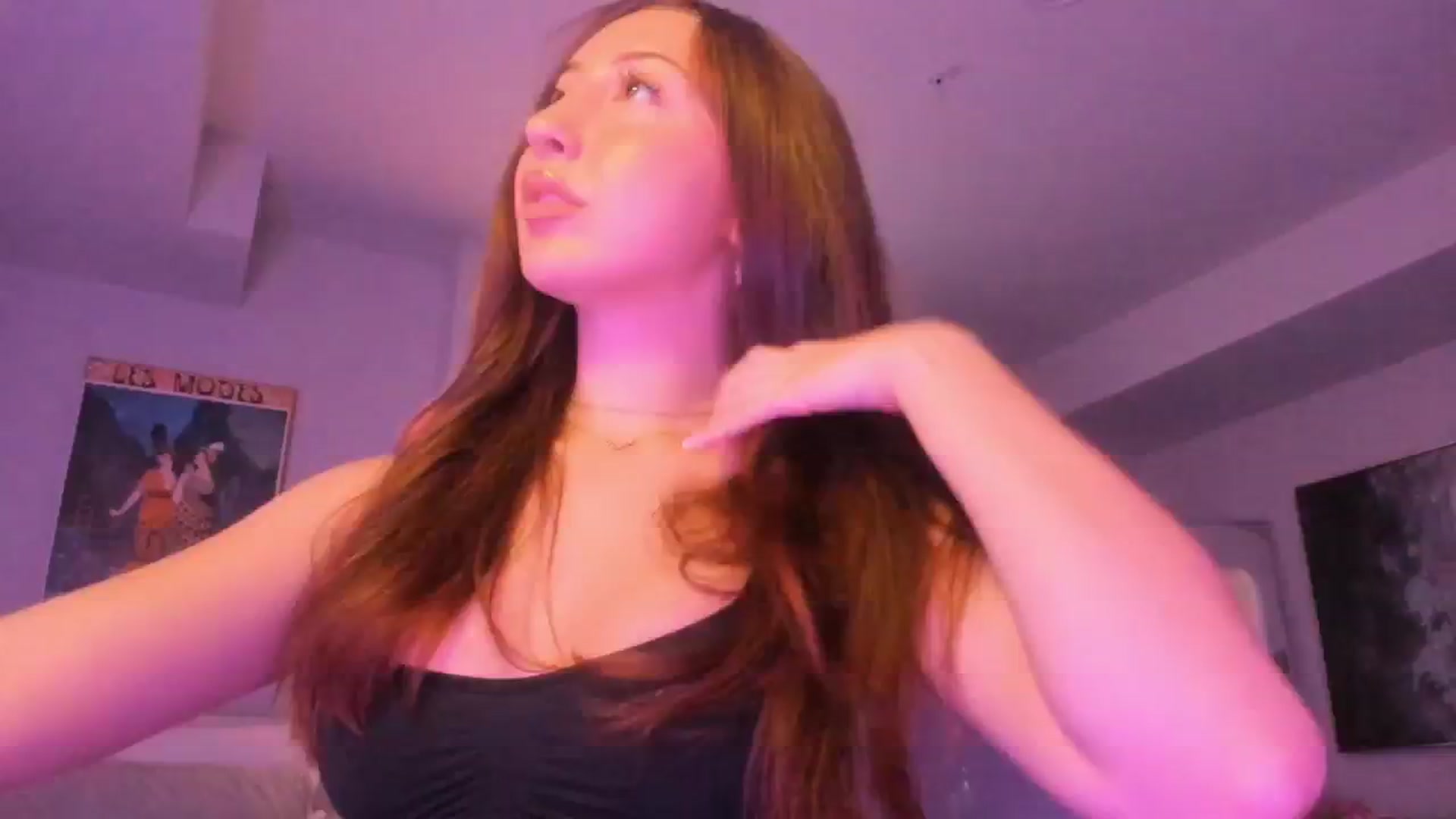 Gallery image thumbnail from goddessccleo's myfreecams stream on, 12/16/2024, 03:15 image 3 of 20