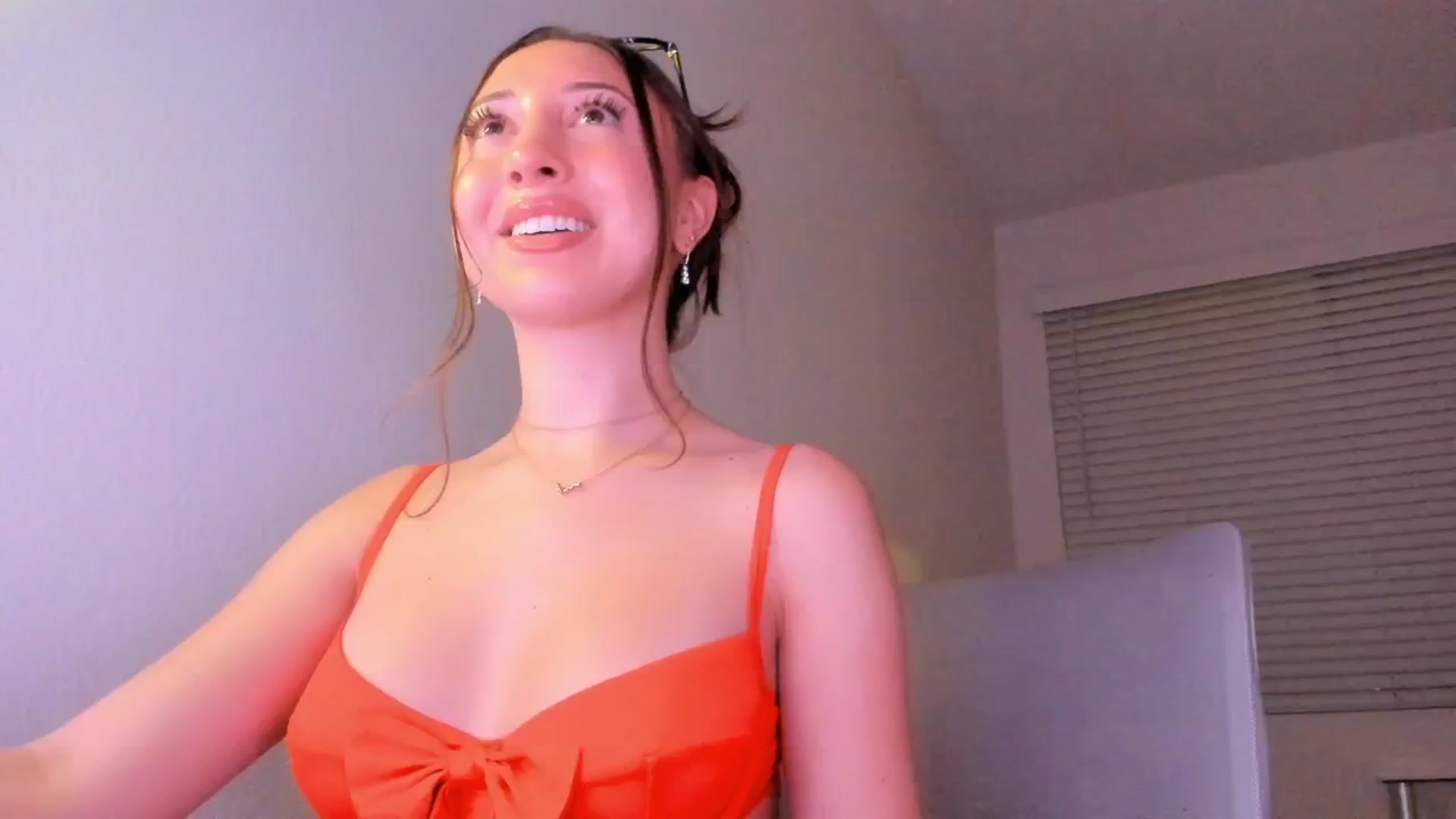 Gallery image thumbnail from goddessccleo's myfreecams stream on, 12/22/2024, 02:42 image 11 of 20