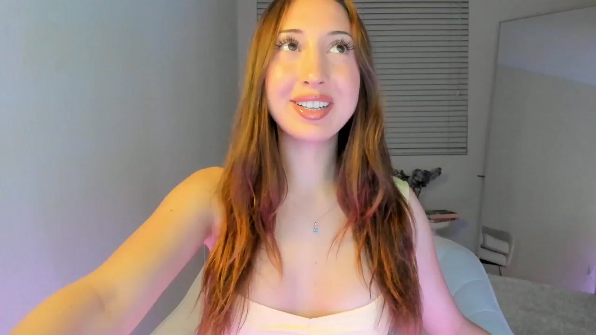 Gallery image thumbnail from goddessccleo's myfreecams stream on, 01/08/2025, 05:13 image 3 of 20