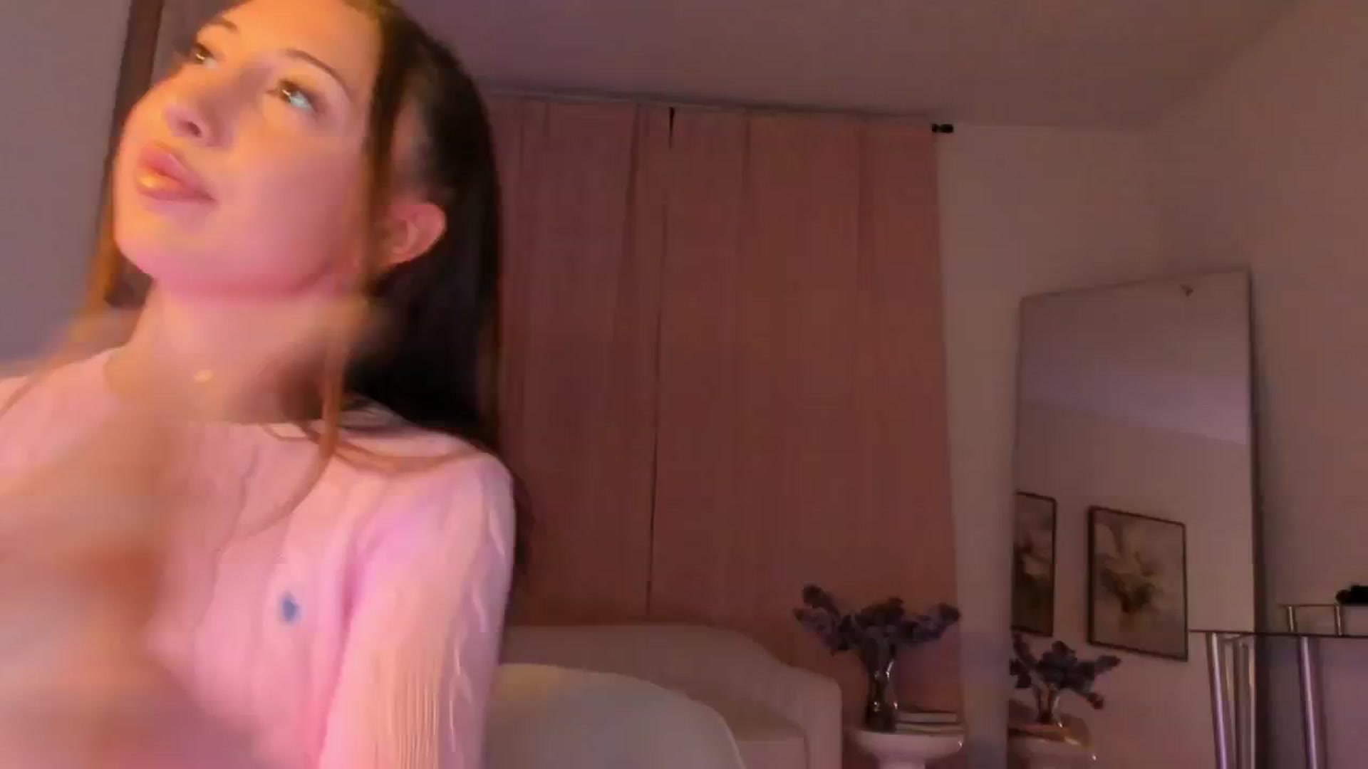 Gallery image thumbnail from goddessccleo's myfreecams stream on, 01/12/2025, 02:51 image 7 of 20