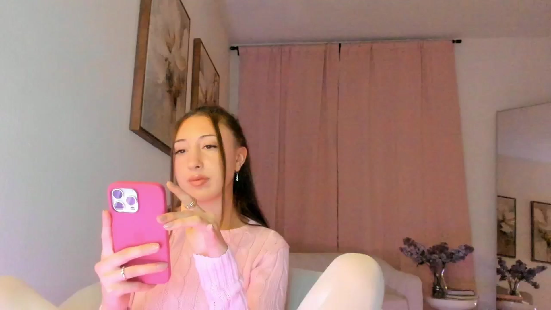 Gallery image thumbnail from goddessccleo's myfreecams stream on, 01/12/2025, 02:51 image 11 of 20