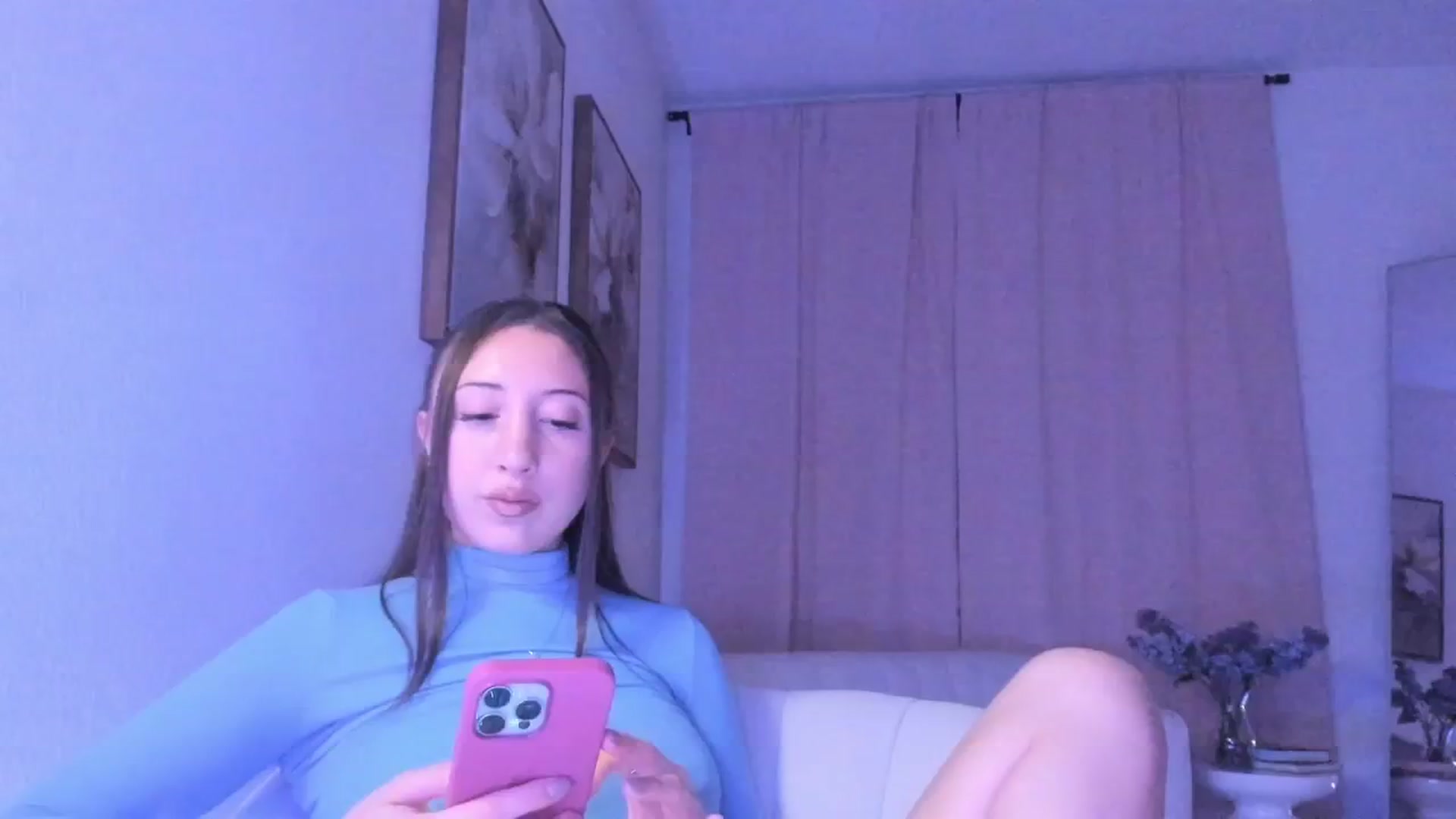 Gallery image thumbnail from goddessccleo's myfreecams stream on, 01/14/2025, 03:32 image 16 of 20