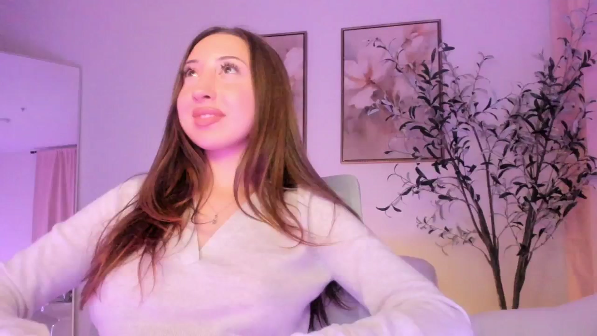 Gallery image thumbnail from goddessccleo's myfreecams stream on, 01/28/2025, 05:16 image 17 of 20