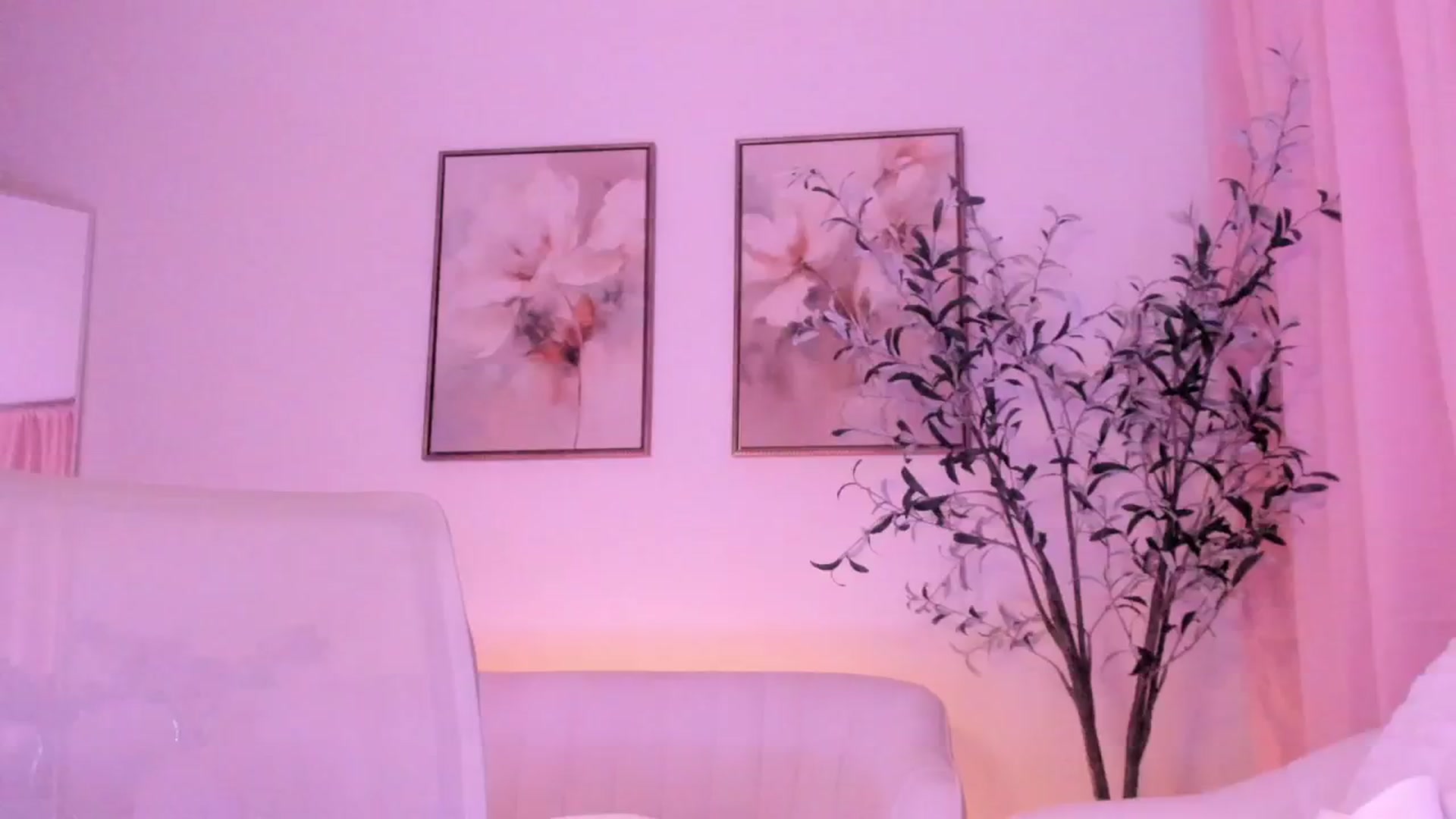 Gallery image thumbnail from goddessccleo's myfreecams stream on, 02/01/2025, 01:57 image 15 of 20