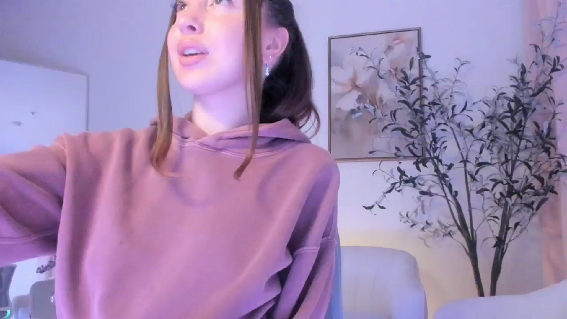 Gallery image thumbnail from goddessccleo's myfreecams stream on, 02/02/2025, 07:19 image 13 of 20