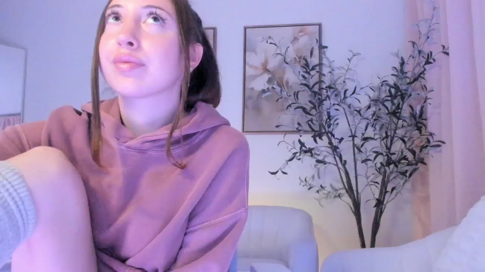 Gallery image thumbnail from goddessccleo's myfreecams stream on, 02/02/2025, 07:19 image 19 of 20