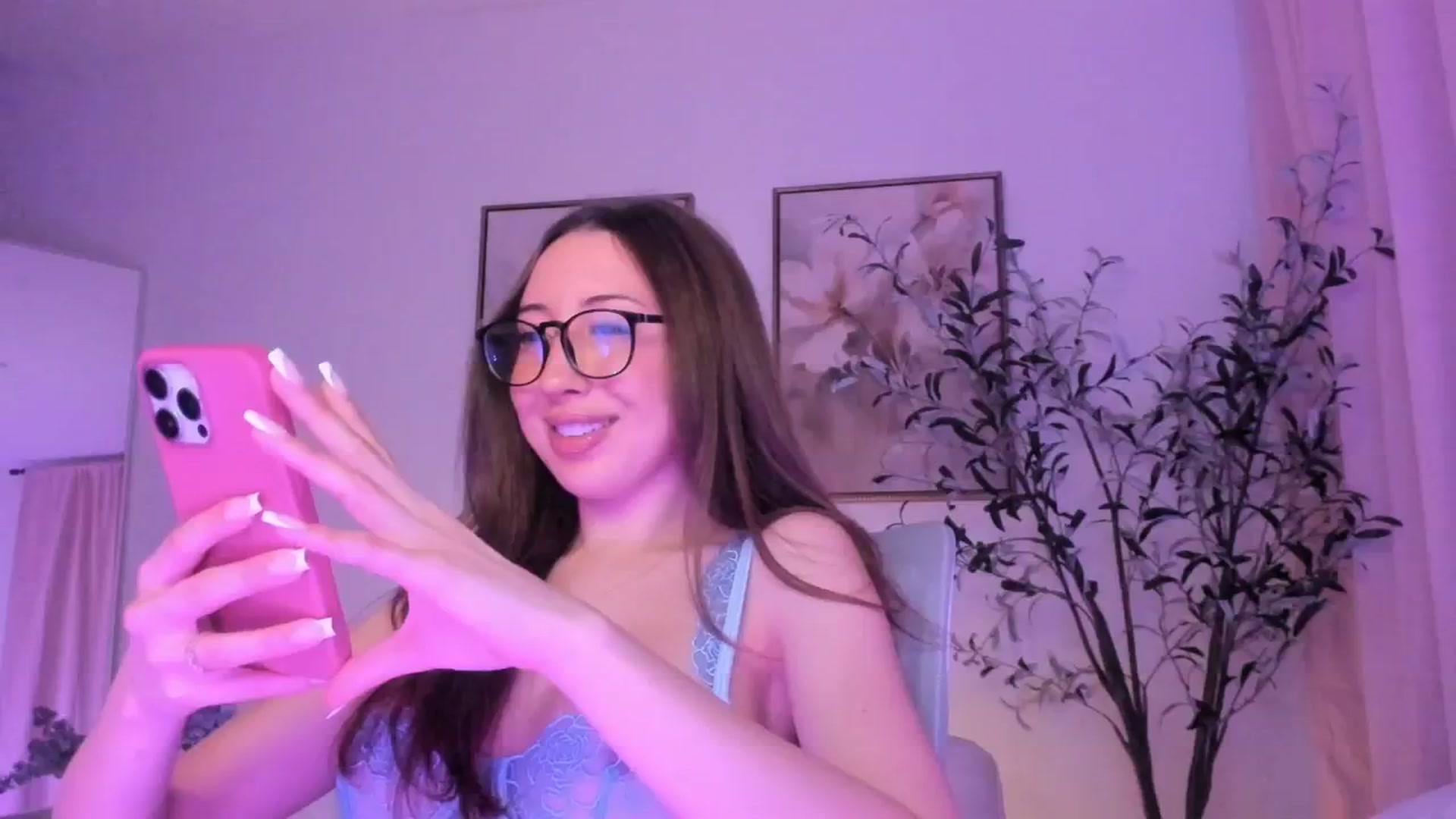 Gallery image thumbnail from goddessccleo's myfreecams stream on, 02/11/2025, 01:55 image 17 of 20