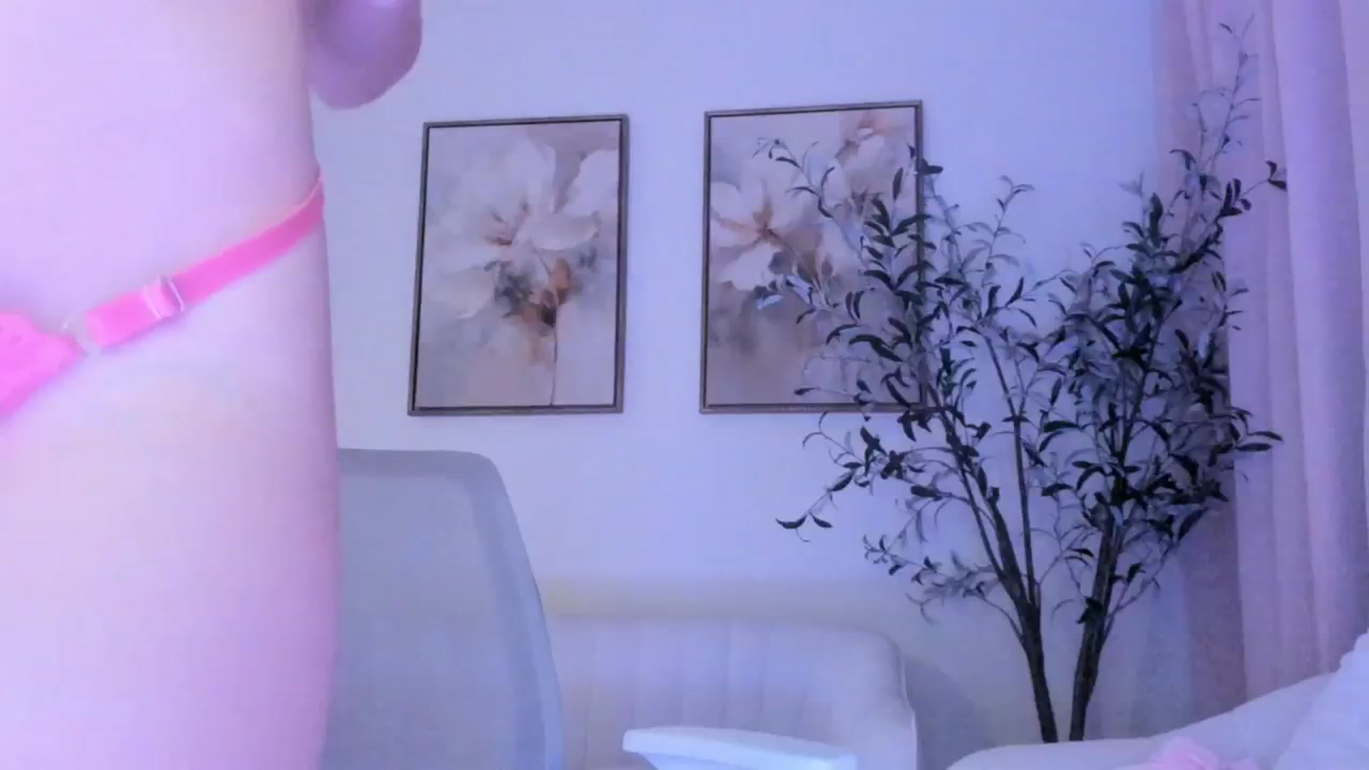 Gallery image thumbnail from goddessccleo's myfreecams stream on, 02/13/2025, 06:14 image 18 of 20