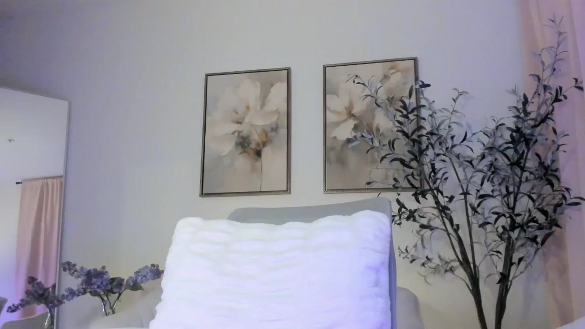 Gallery image thumbnail from goddessccleo's myfreecams stream on, 02/19/2025, 02:56 image 4 of 20