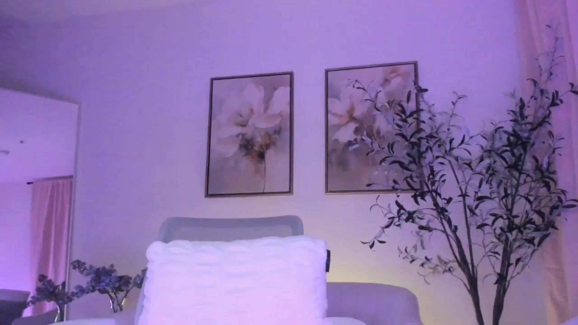 Gallery image thumbnail from goddessccleo's myfreecams stream on, 02/20/2025, 02:40 image 19 of 20