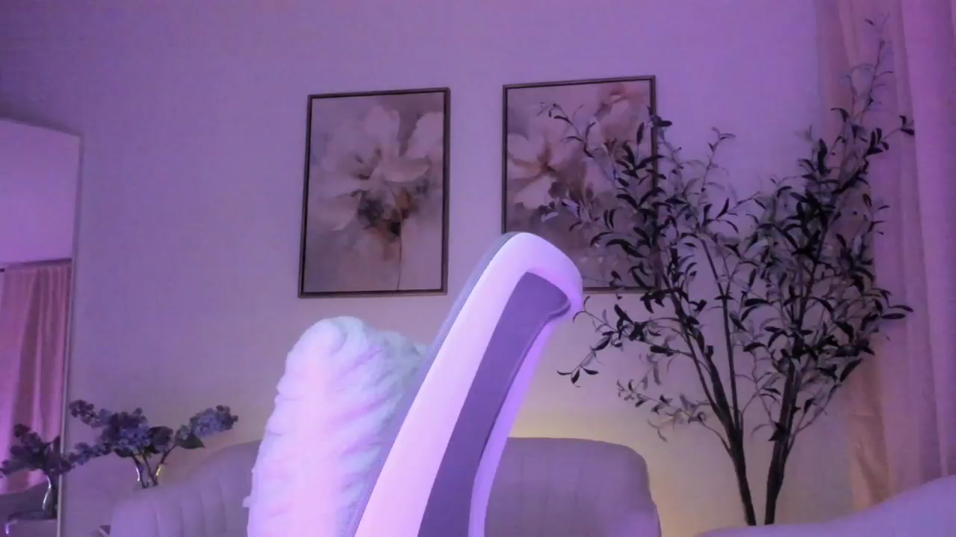 Gallery image thumbnail from goddessccleo's myfreecams stream on, 02/20/2025, 02:40 image 8 of 20