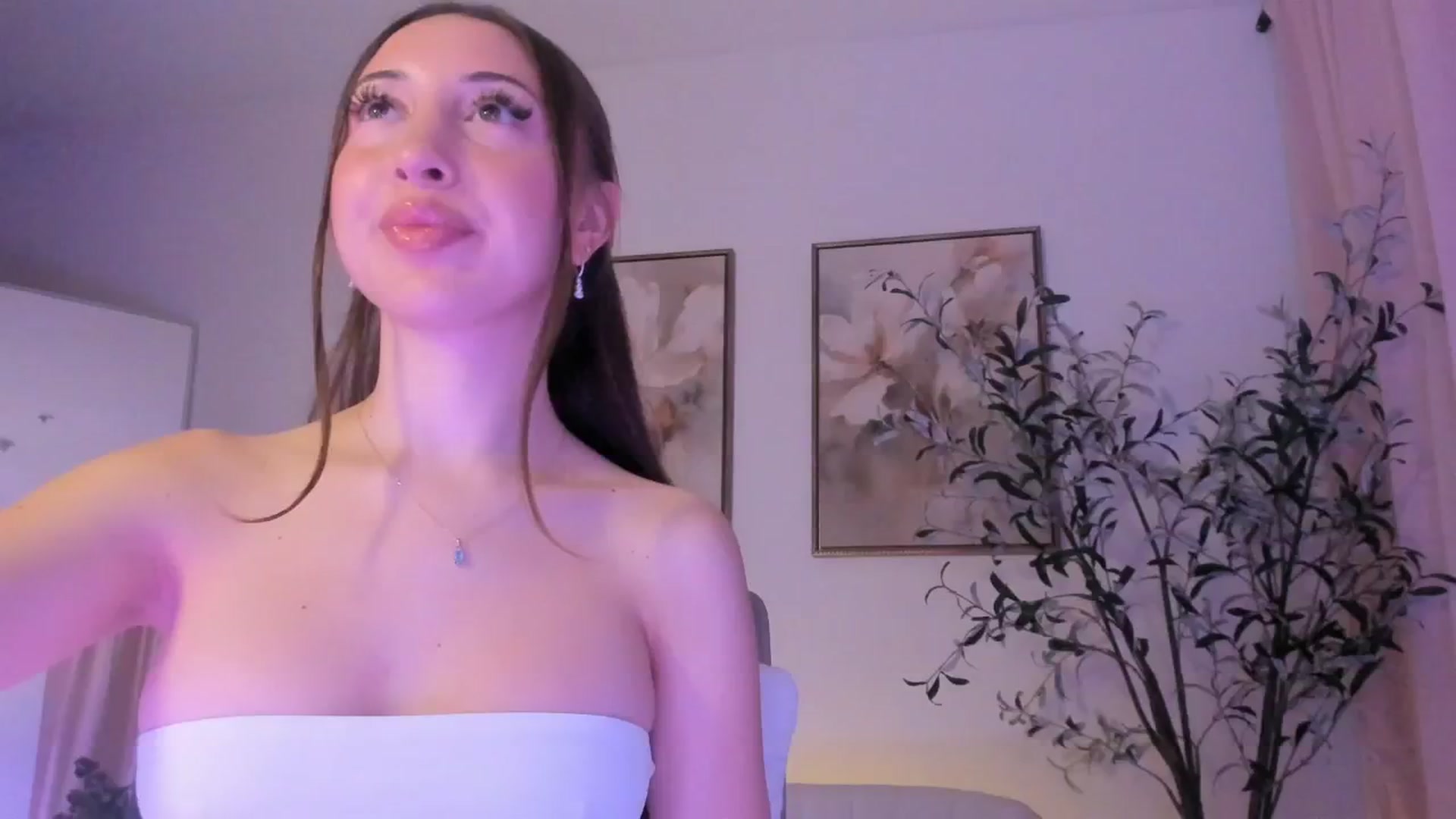 Gallery image thumbnail from goddessccleo's myfreecams stream on, 02/23/2025, 02:19 image 18 of 20