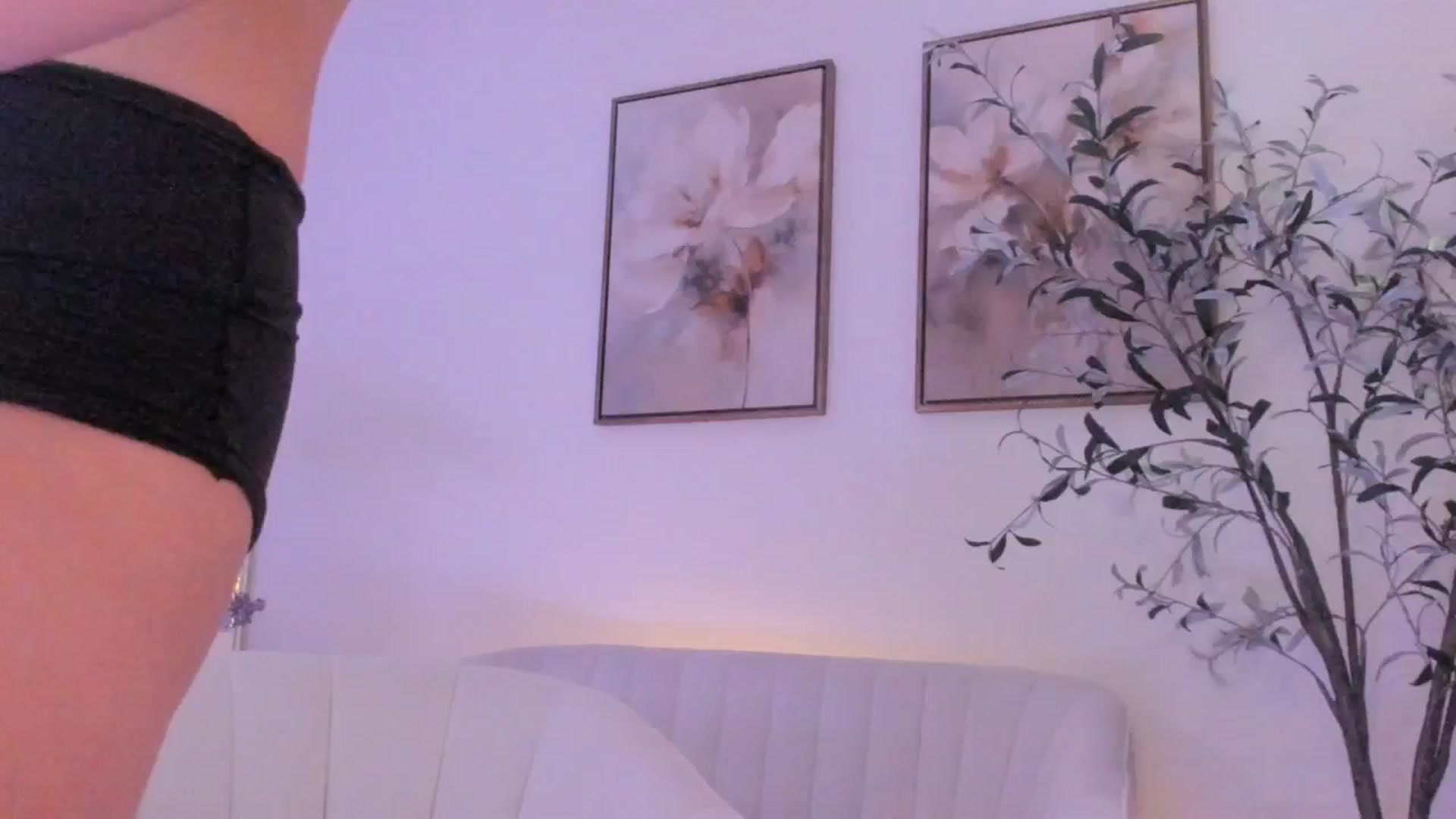 Gallery image thumbnail from goddessccleo's myfreecams stream on, 03/01/2025, 20:54 image 15 of 20