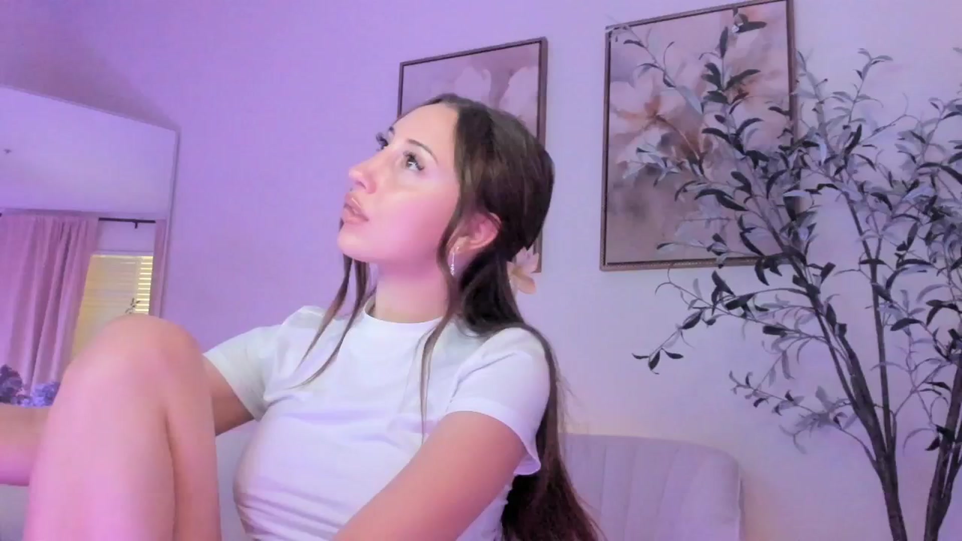 Gallery image thumbnail from goddessccleo's myfreecams stream on, 03/04/2025, 20:09 image 19 of 20