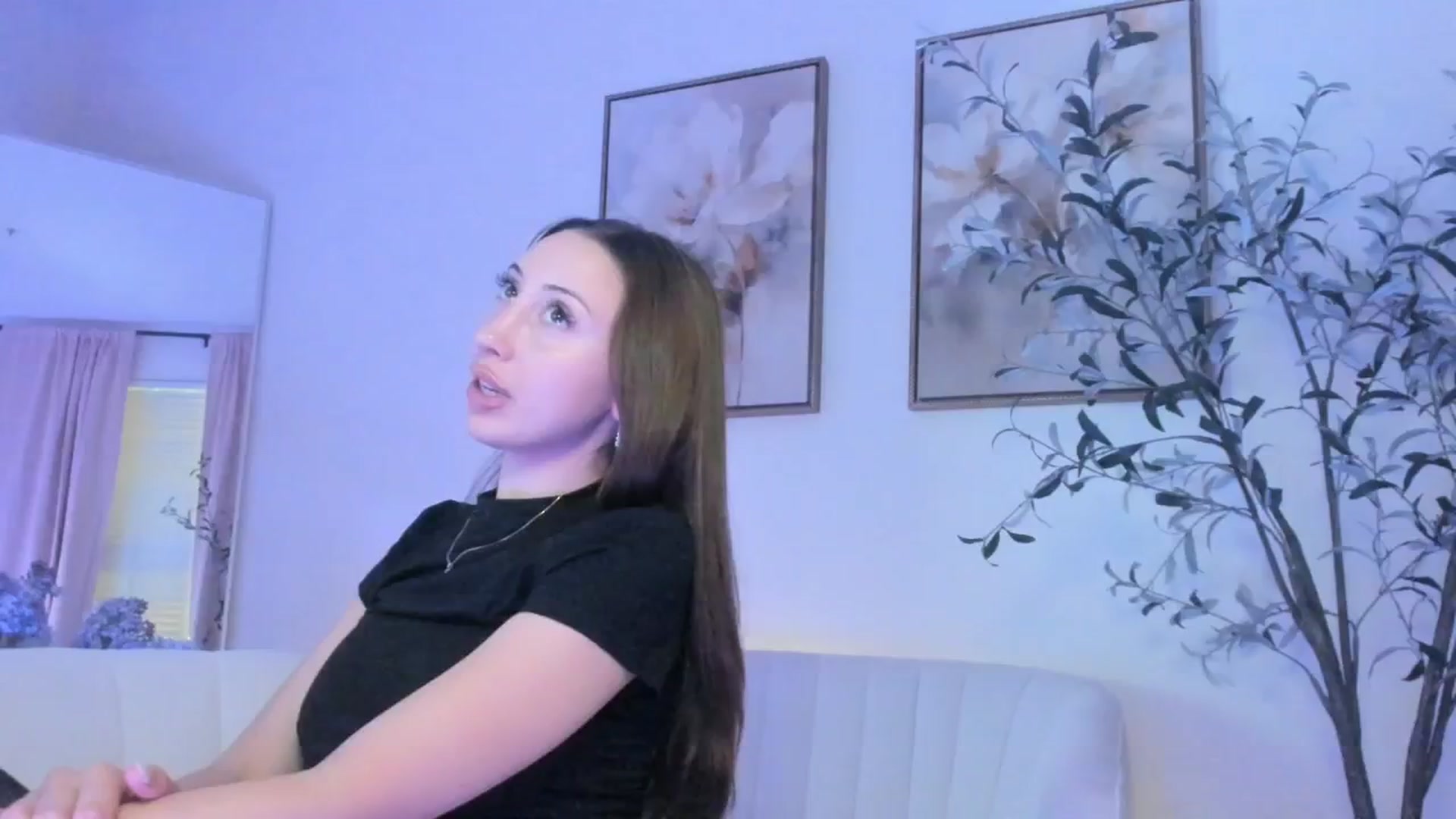 Gallery image thumbnail from goddessccleo's myfreecams stream on, 03/06/2025, 21:19 image 16 of 20
