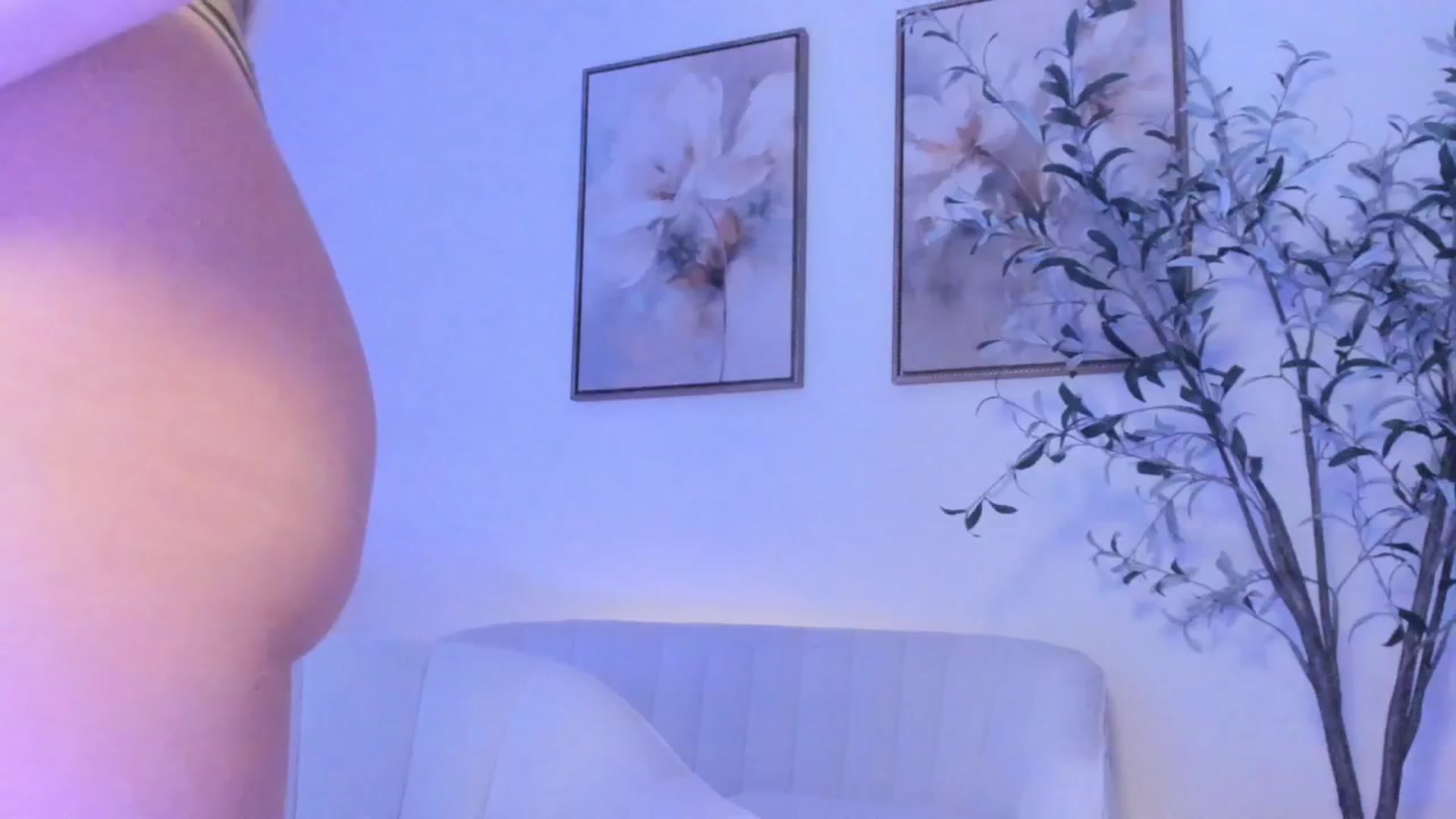 Gallery image thumbnail from goddessccleo's myfreecams stream on, 03/11/2025, 19:11 image 15 of 20