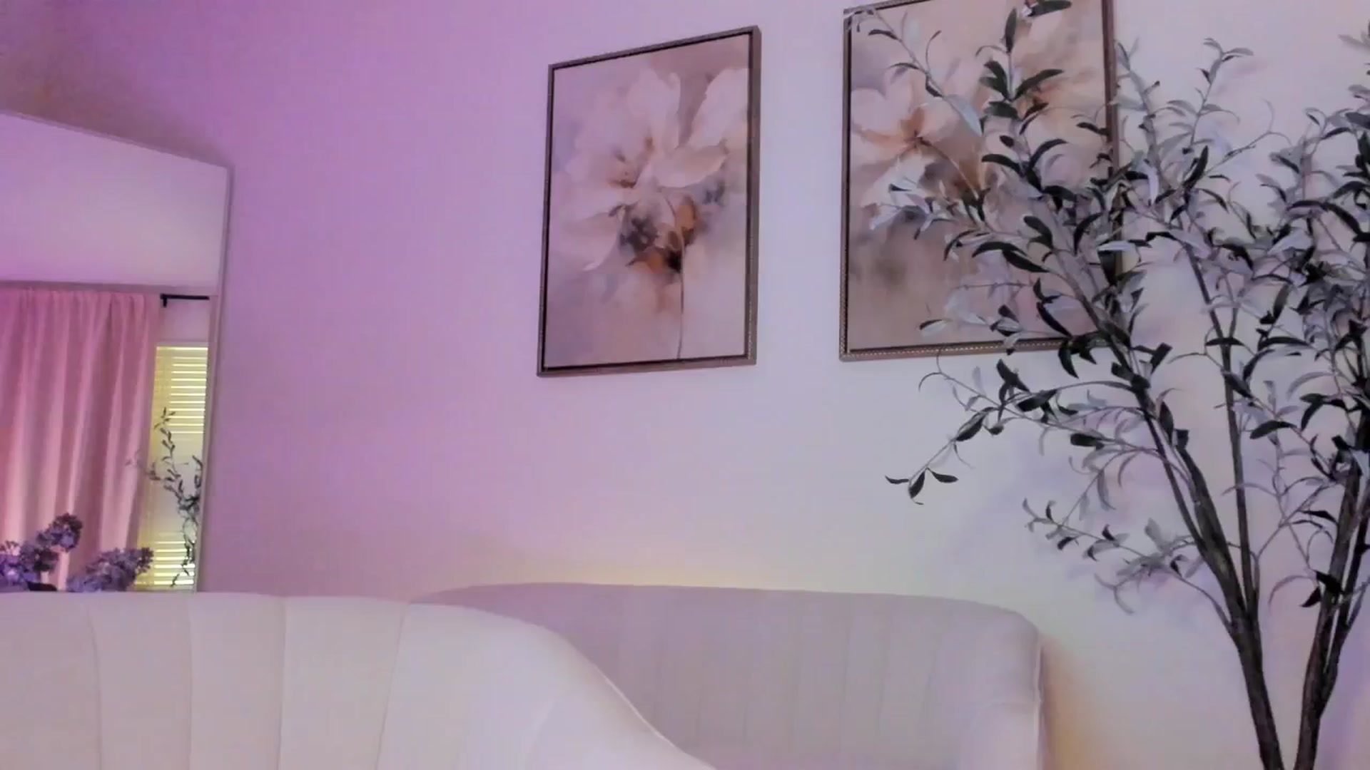 Gallery image thumbnail from goddessccleo's myfreecams stream on, 03/12/2025, 20:20 image 18 of 20