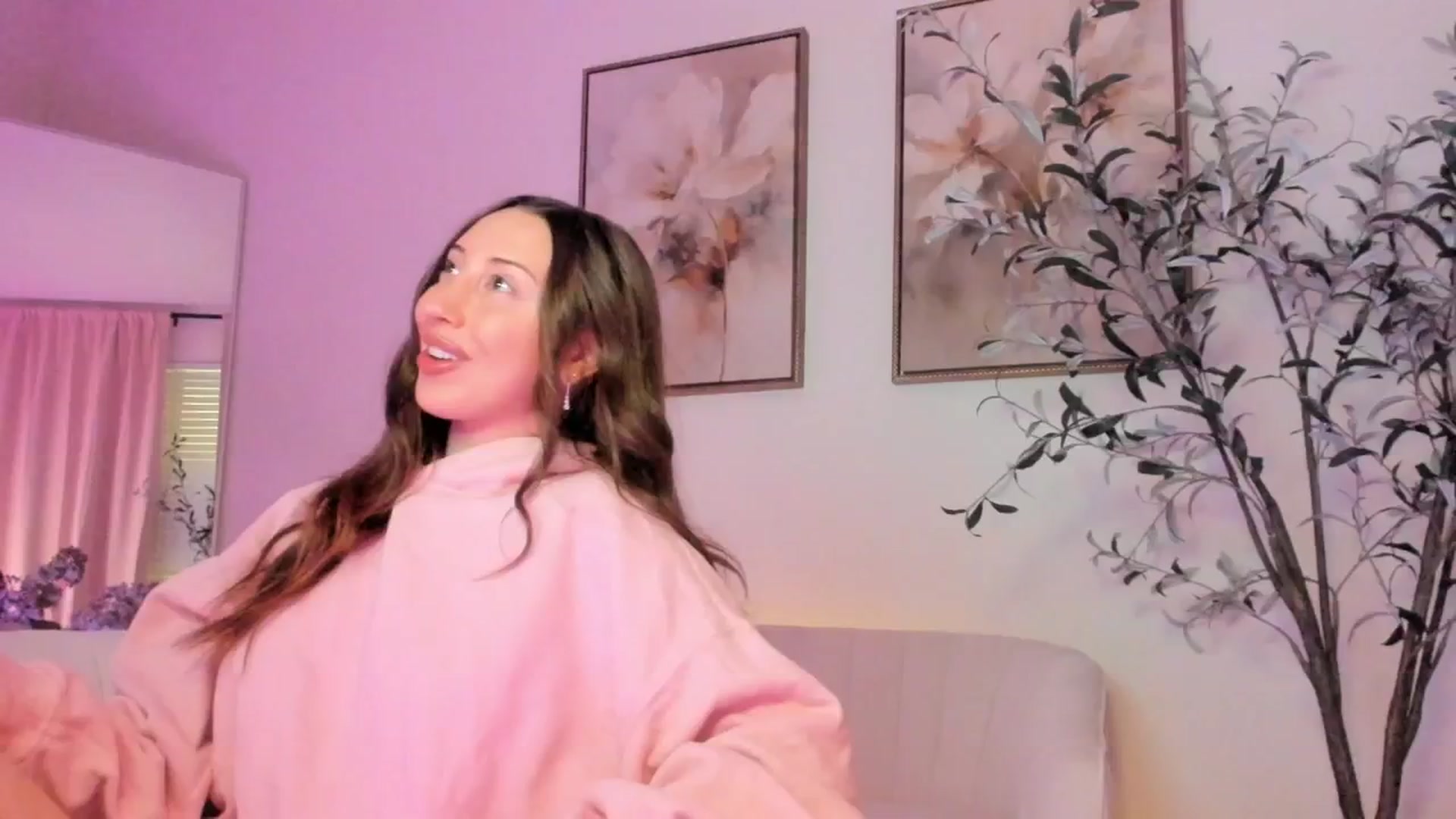 Gallery image thumbnail from goddessccleo's myfreecams stream on, 03/12/2025, 20:20 image 4 of 20