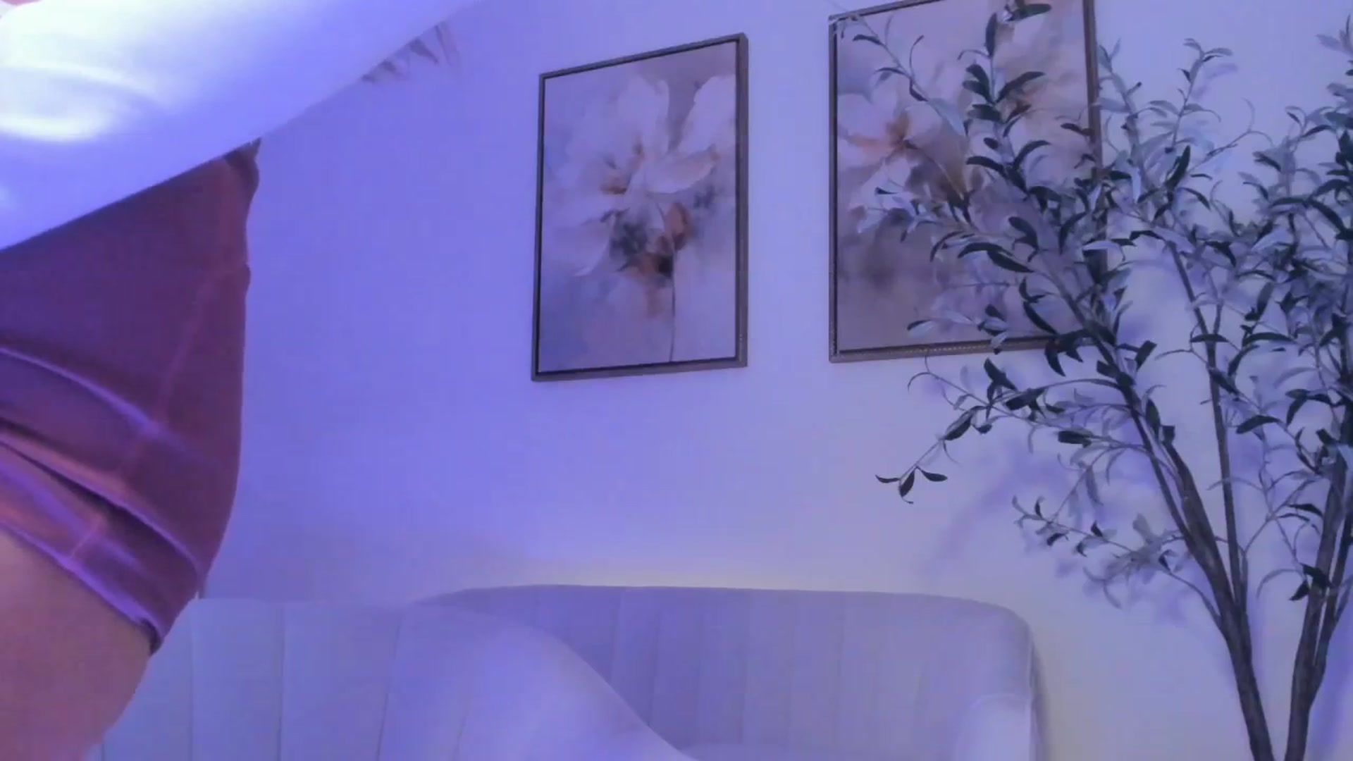 Gallery image thumbnail from goddessccleo's myfreecams stream on, 03/13/2025, 04:02 image 15 of 20