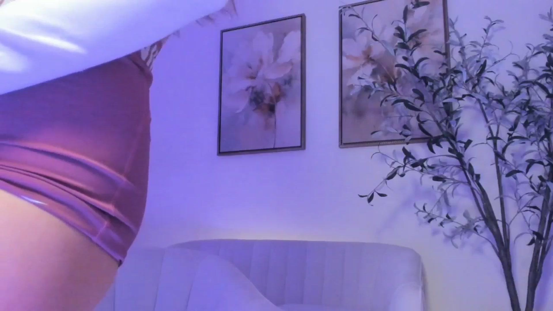 Gallery image thumbnail from goddessccleo's myfreecams stream on, 03/13/2025, 04:02 image 20 of 20