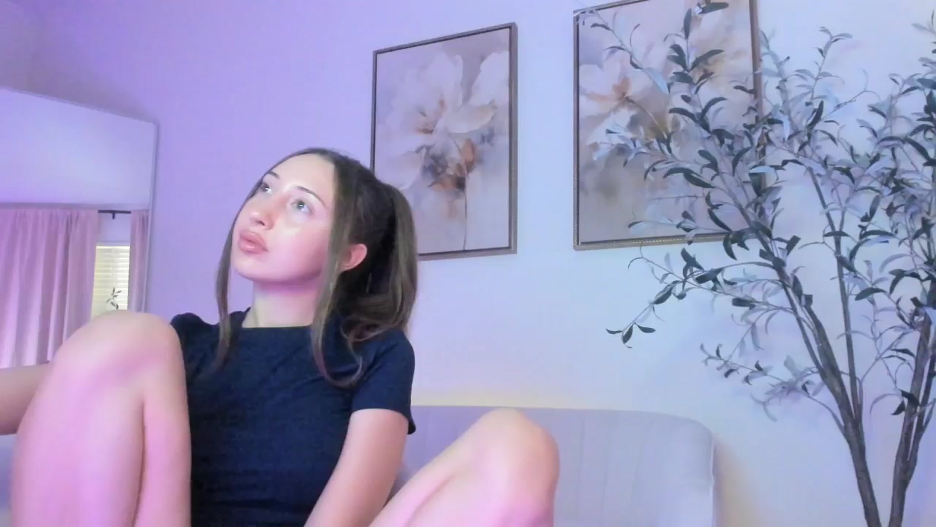 Gallery image thumbnail from goddessccleo's myfreecams stream on, 03/13/2025, 19:49 image 5 of 20