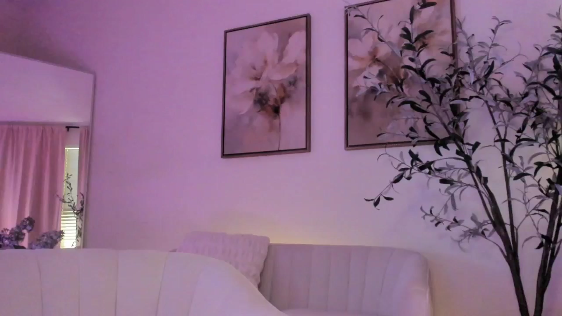Gallery image thumbnail from goddessccleo's myfreecams stream on, 03/21/2025, 19:08 image 12 of 20